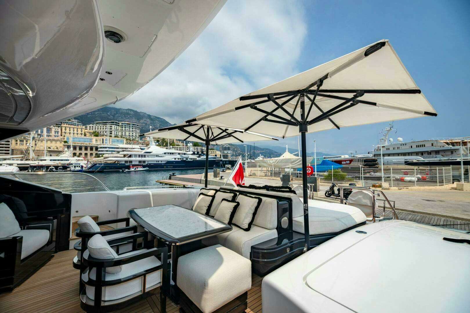2013 Overmarine Mangusta 108 - Image 11