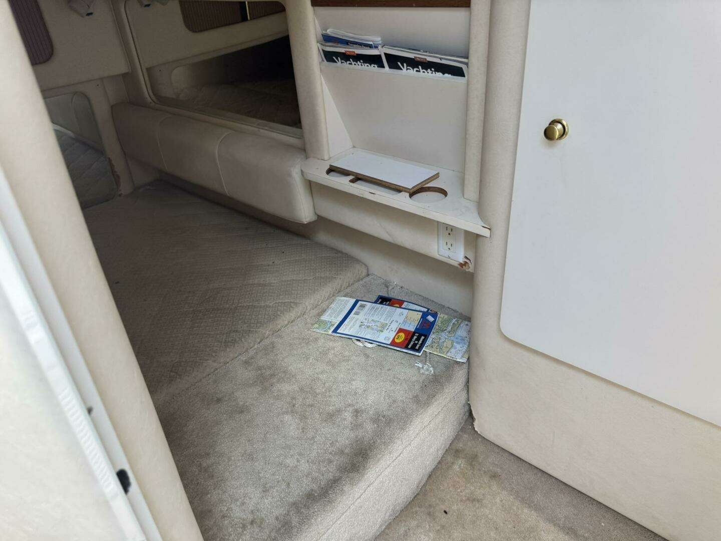 1998 Sea Ray 290 Sundancer - Image 34