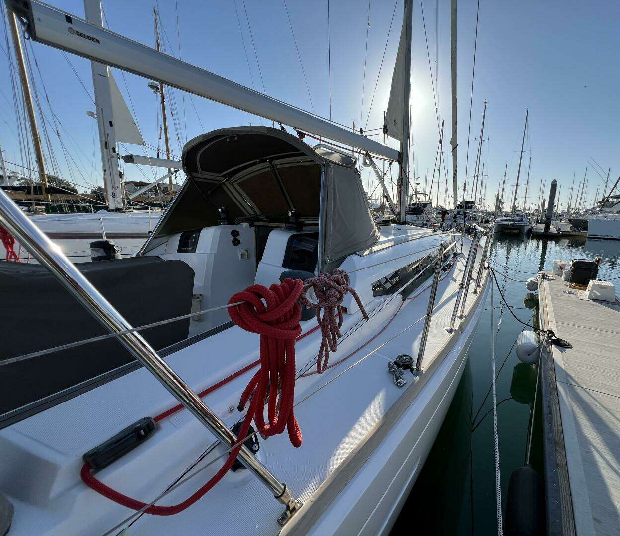 2013 Jeanneau 379 - Image 6