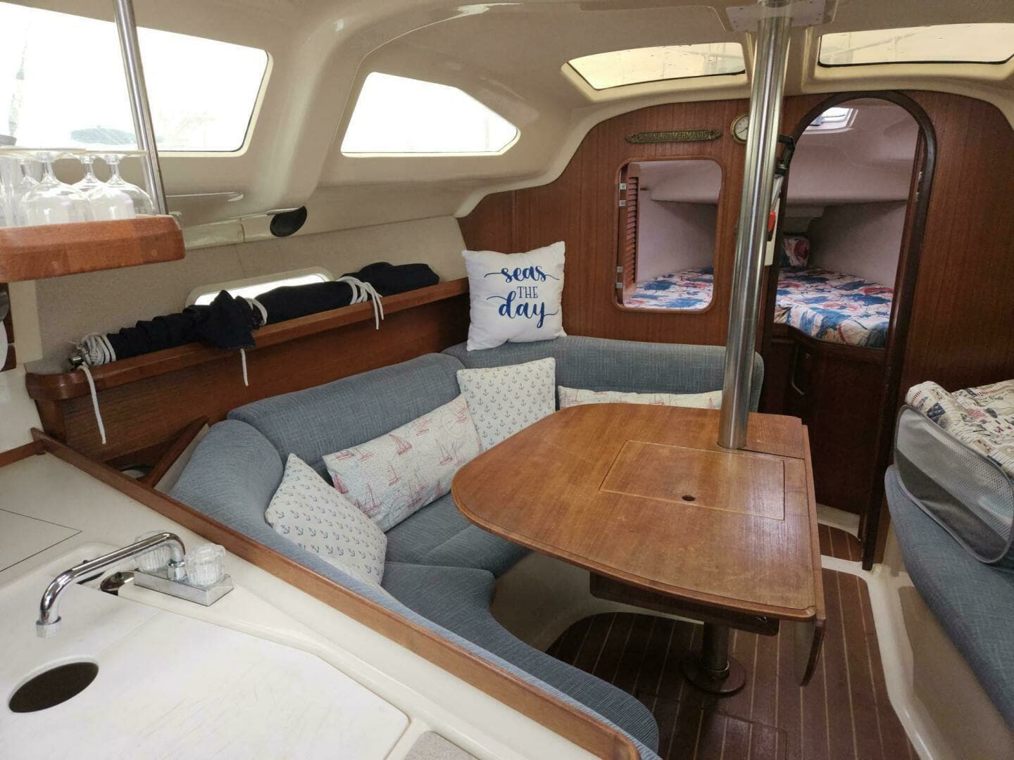 1996 Hunter 336 - Image 2