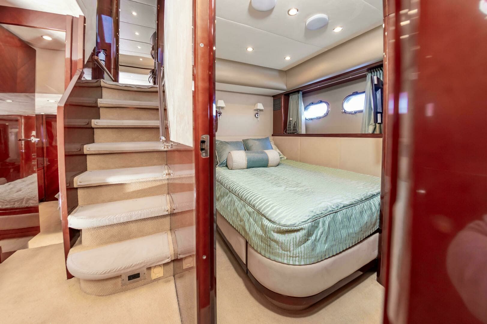 2006 Princess 75 - Image 63