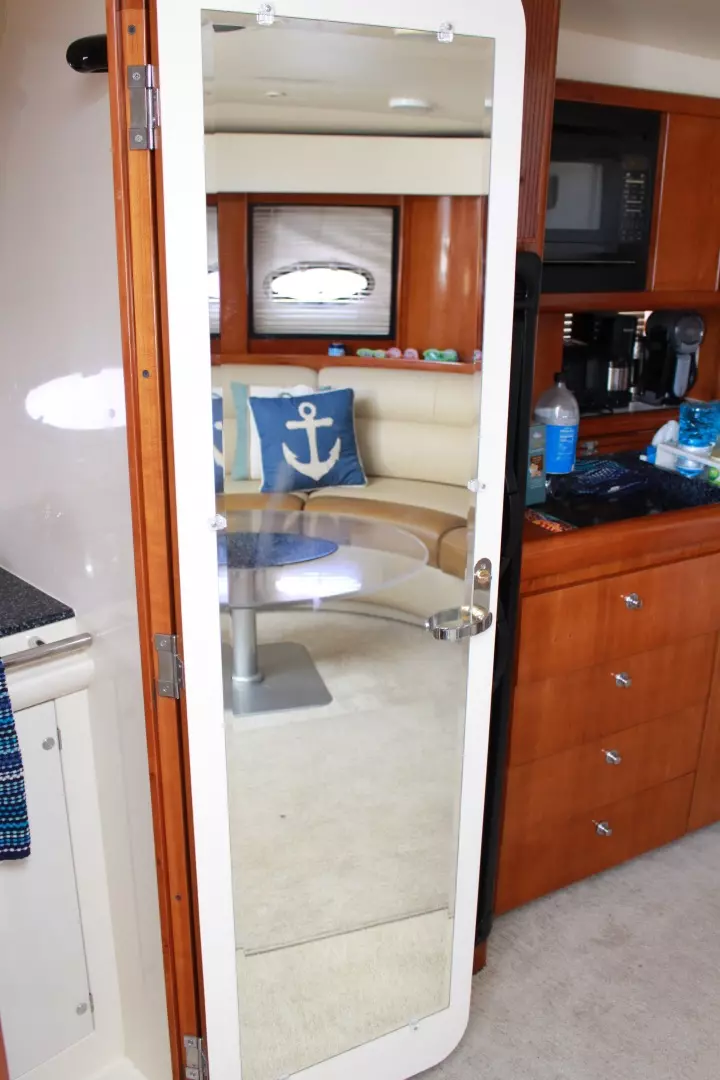 2000 Carver Trojan 440 Express - Image 26