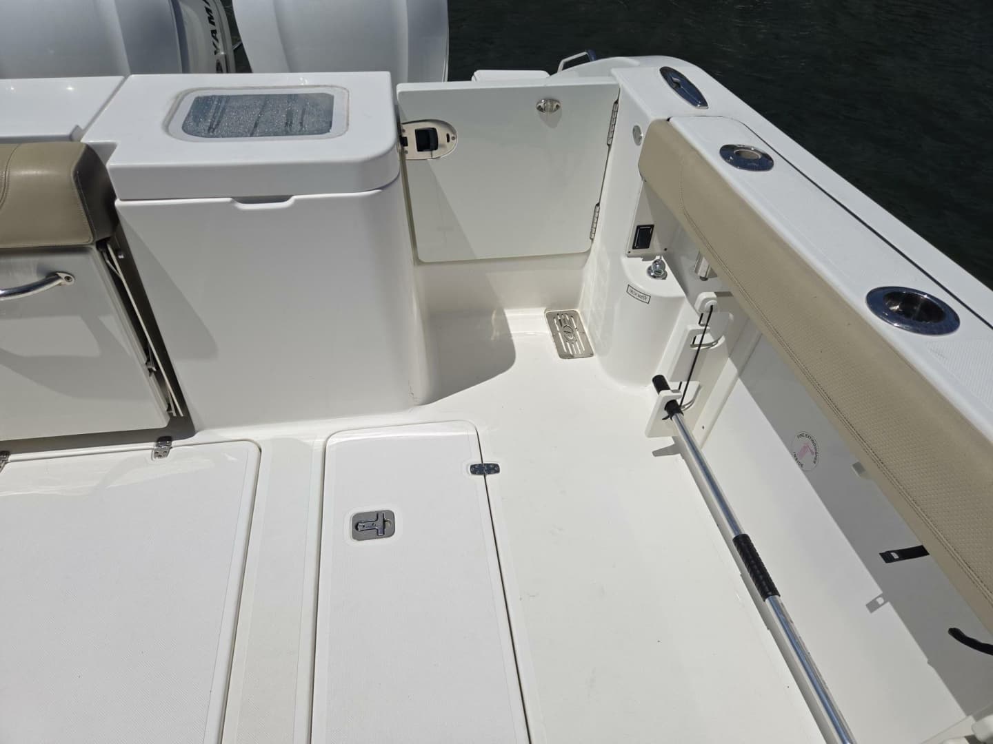 2019 Pursuit 355 Offshore - Image 53
