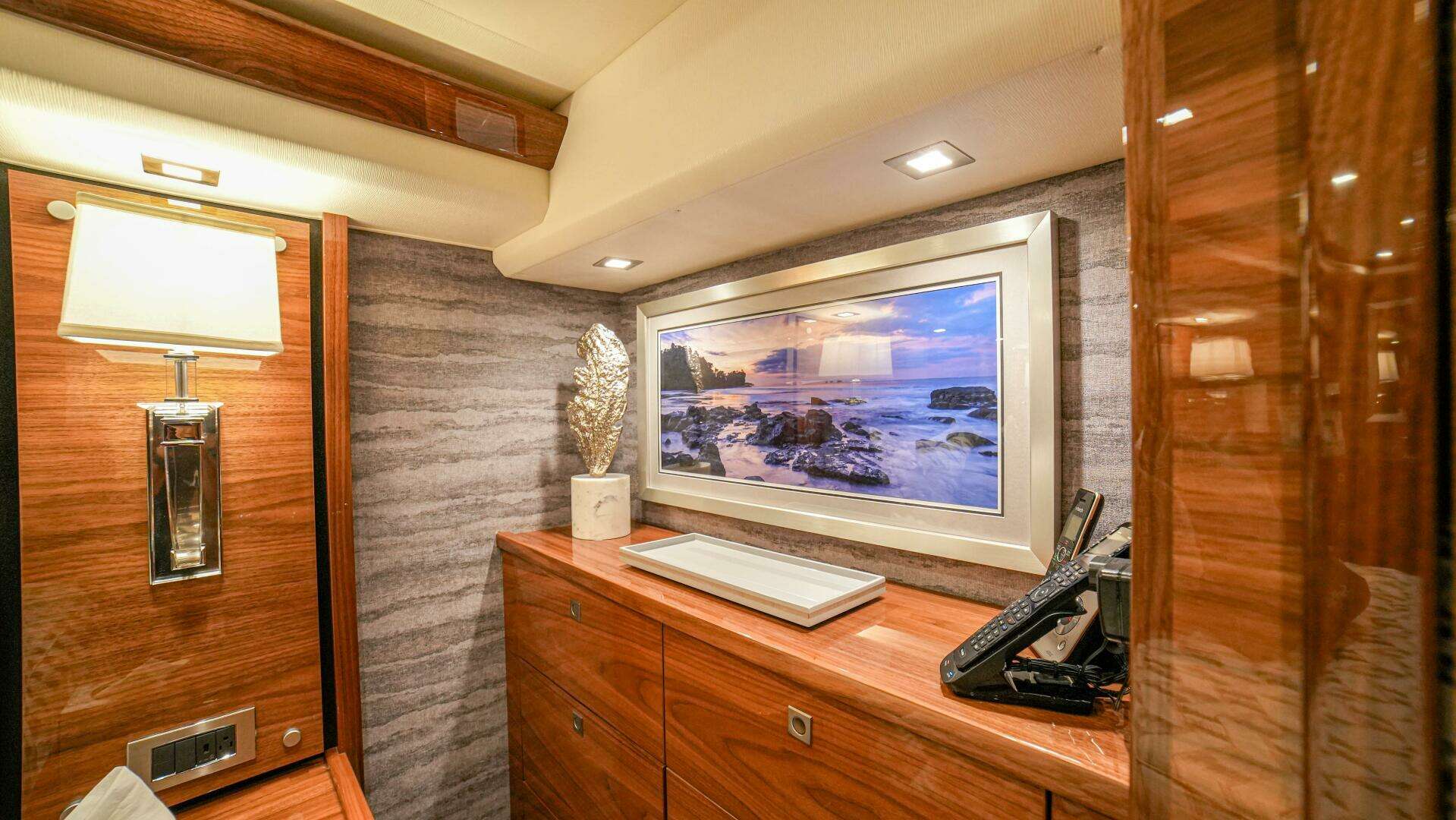 2023 Viking 72 Convertible - Image 78
