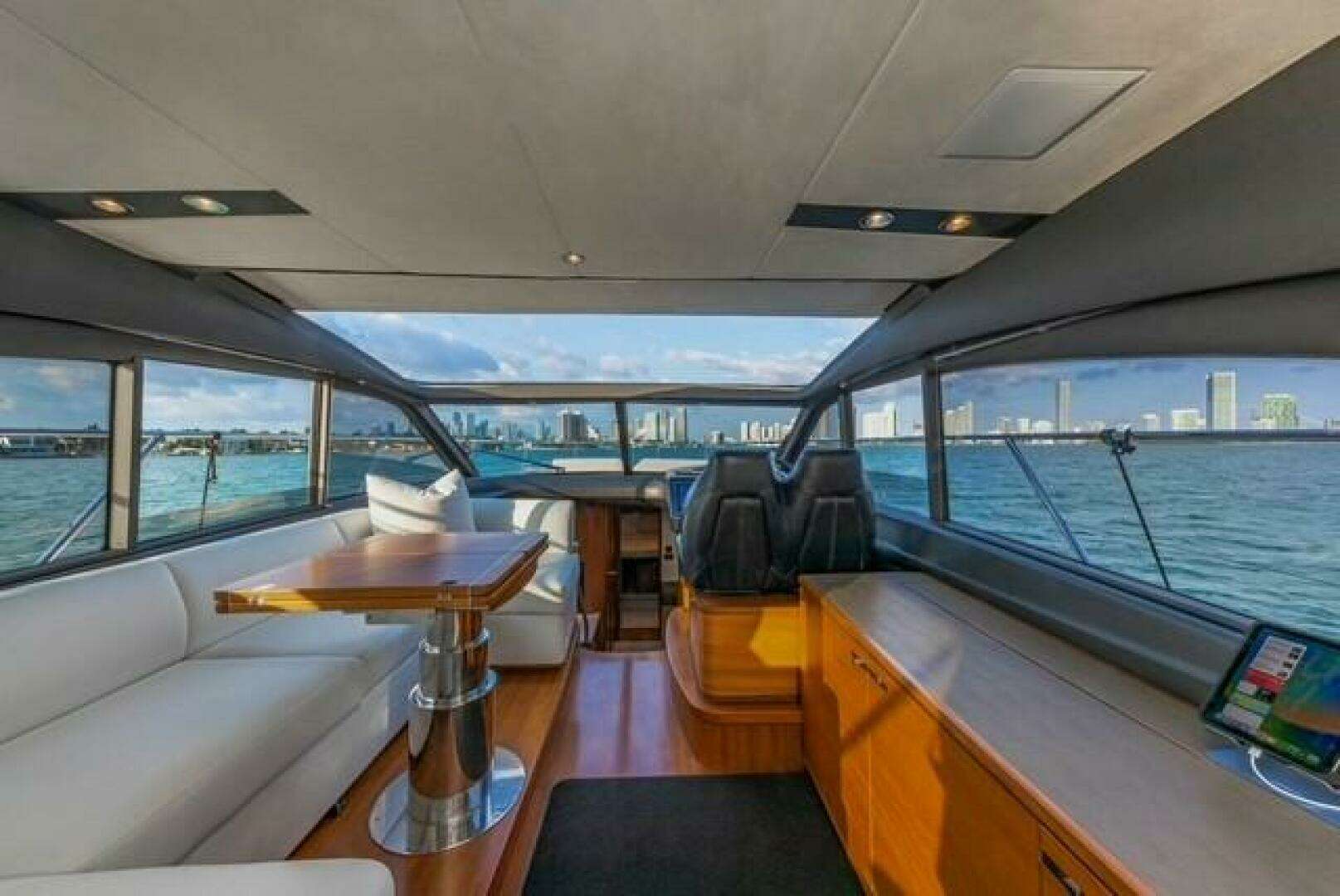 2017 Princess V48 - Image 7