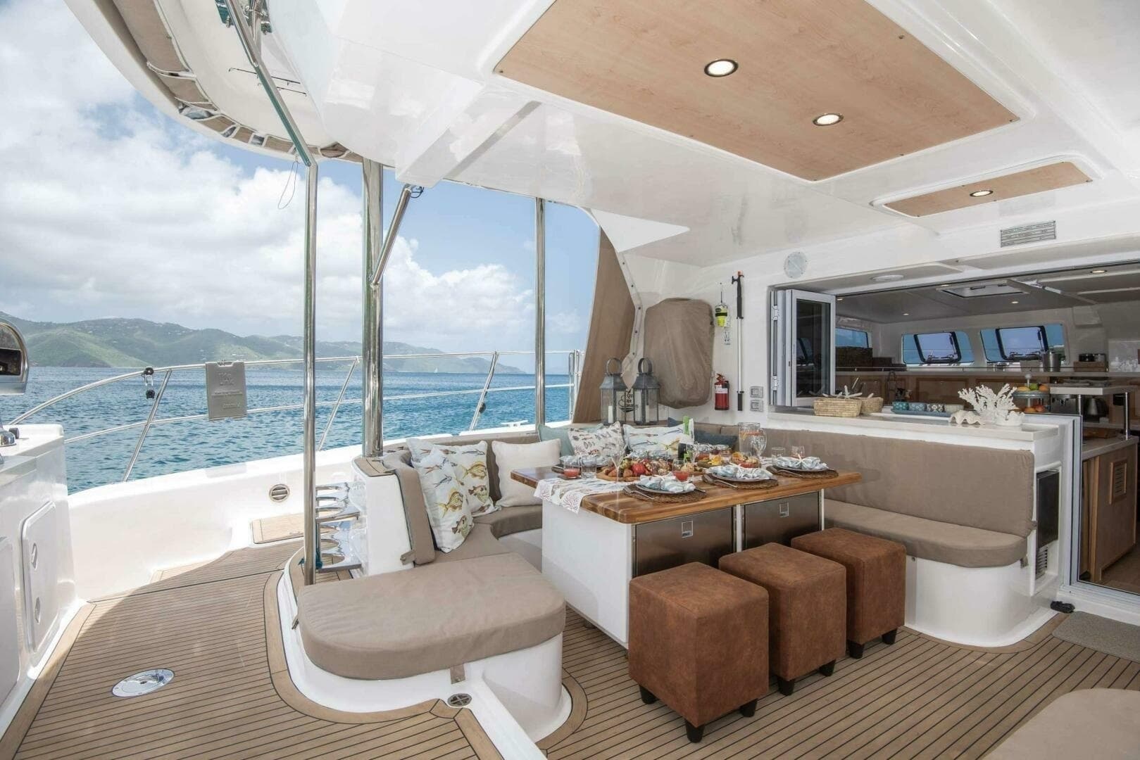 2023 Royal Cape Catamarans 570 Majestic - Image 15