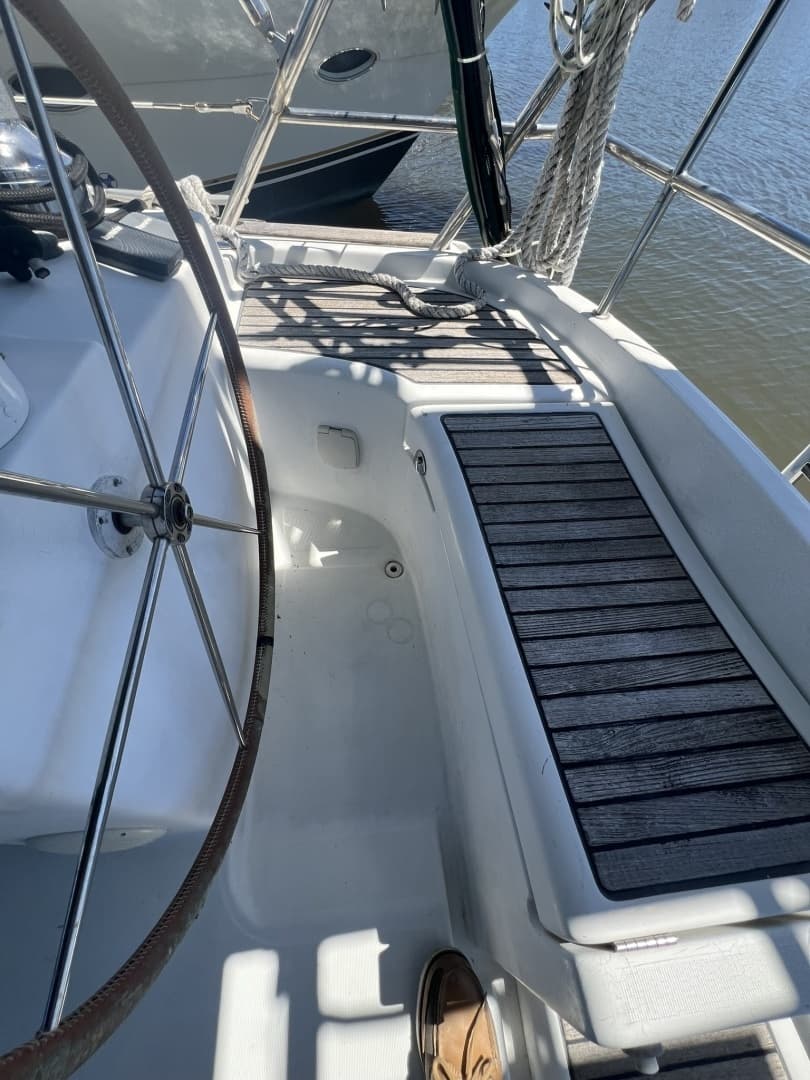 2001 Beneteau Oceanis 473 - Image 22