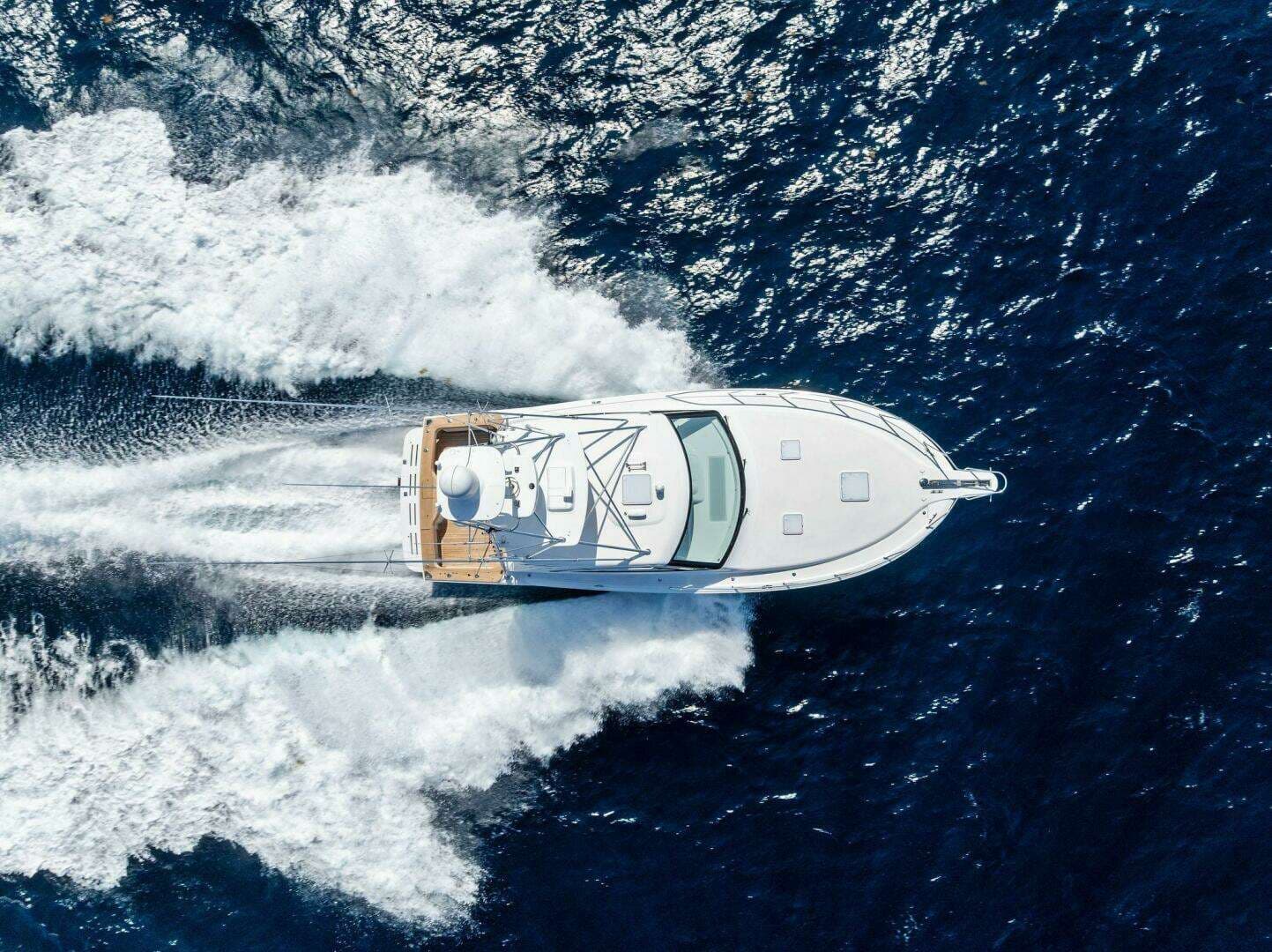 2016 Hatteras — - Image 21