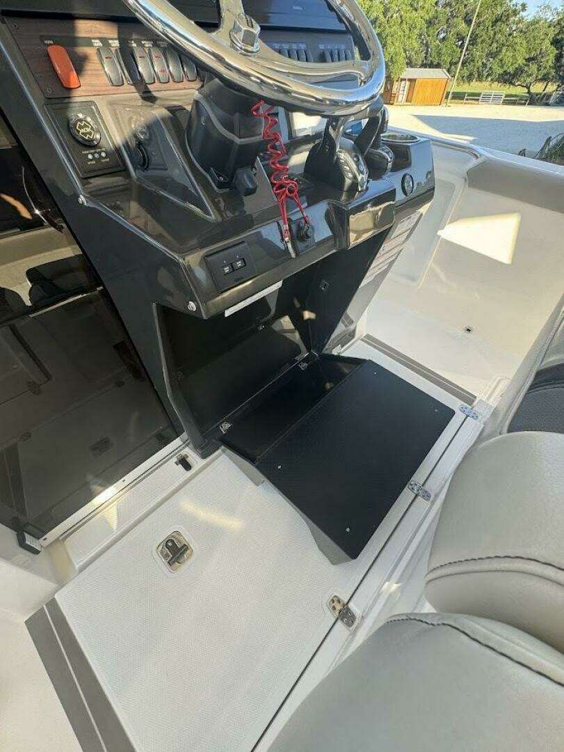 2024 Pursuit S358 - Image 21
