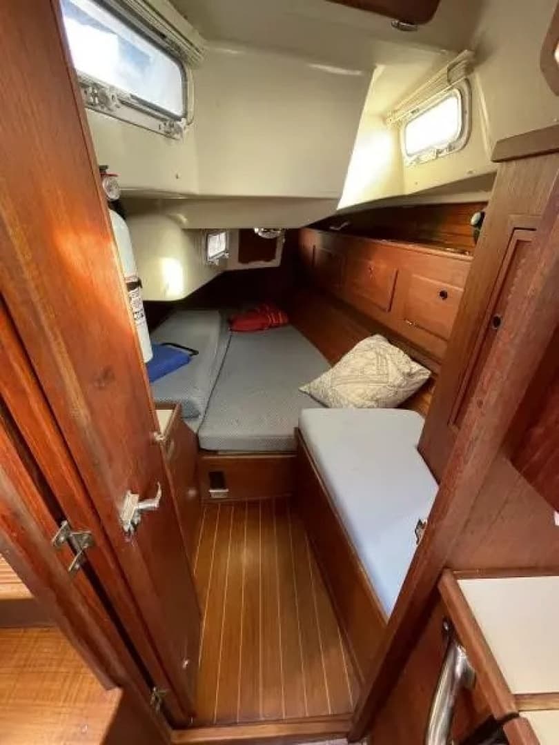 1990 Sabre 38 MK II - Image 14