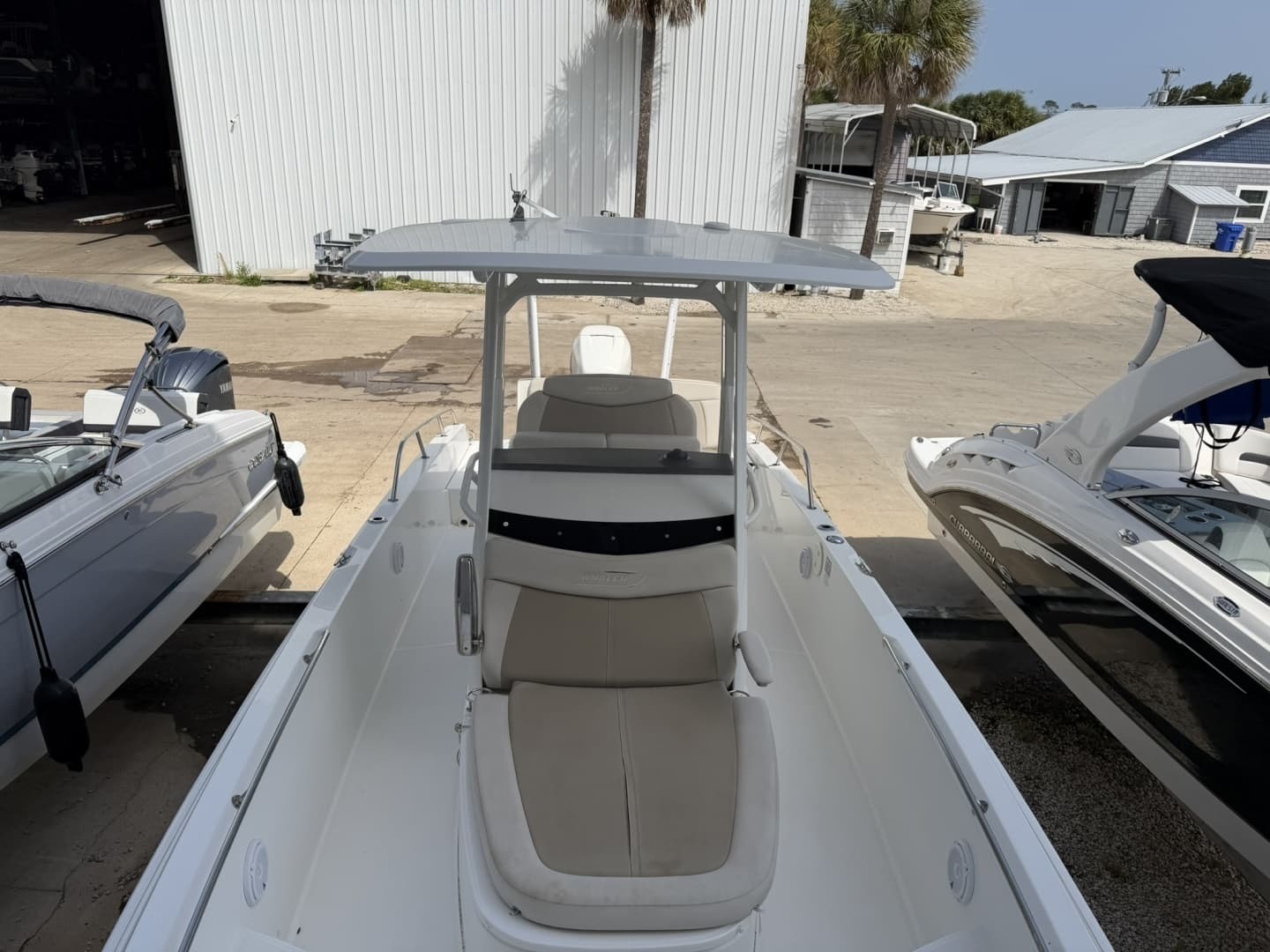 2019 Boston Whaler 270 Dauntless - Image 18