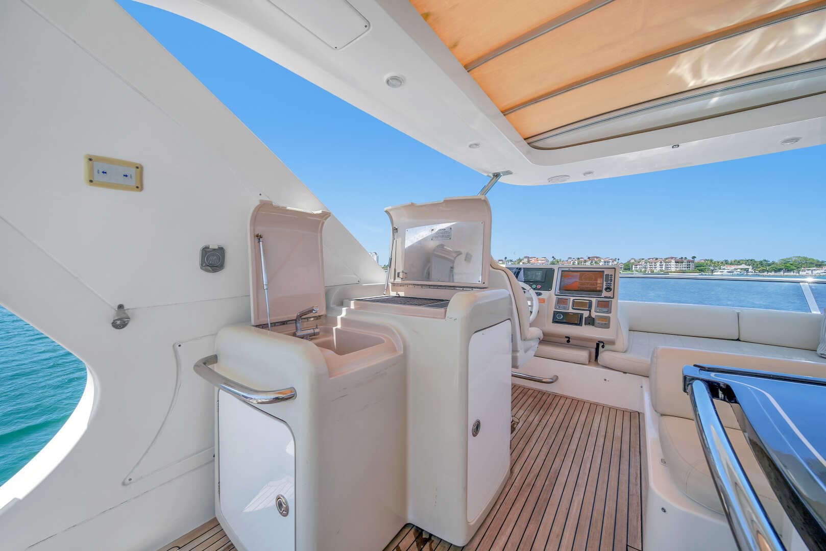 2012 Azimut 64 FLY - Image 36