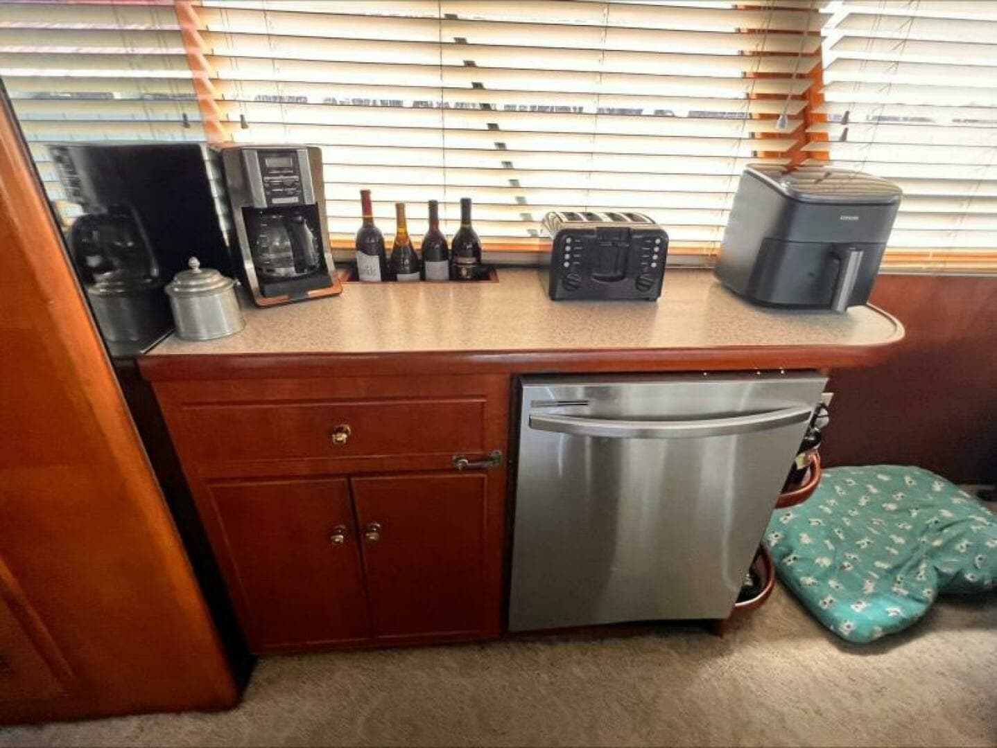 1985 Hartman-Palmer 60 Flush Deck Motor Yacht - Image 30