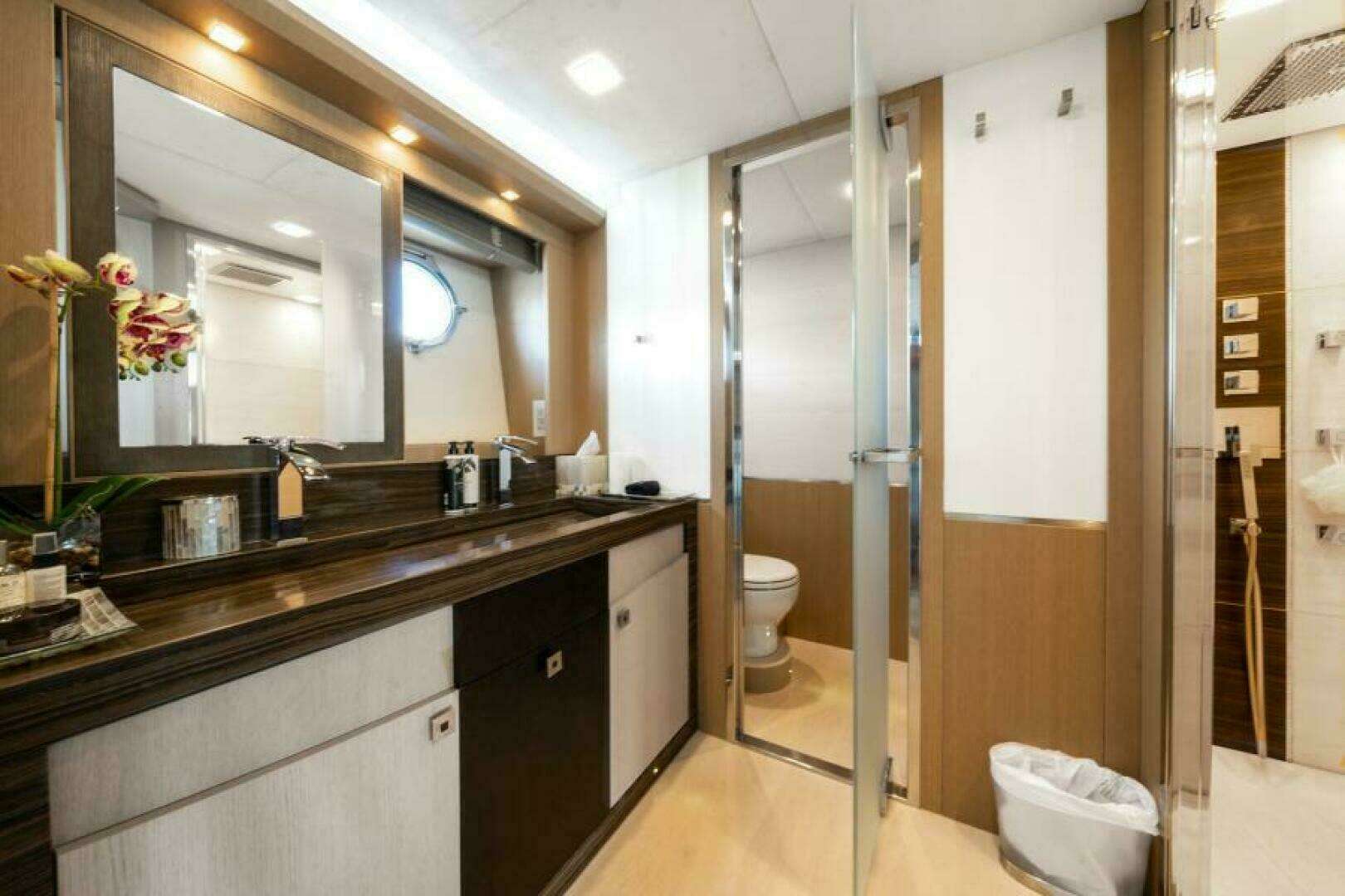 2015 Monte Carlo Yachts MCY86 - Image 61