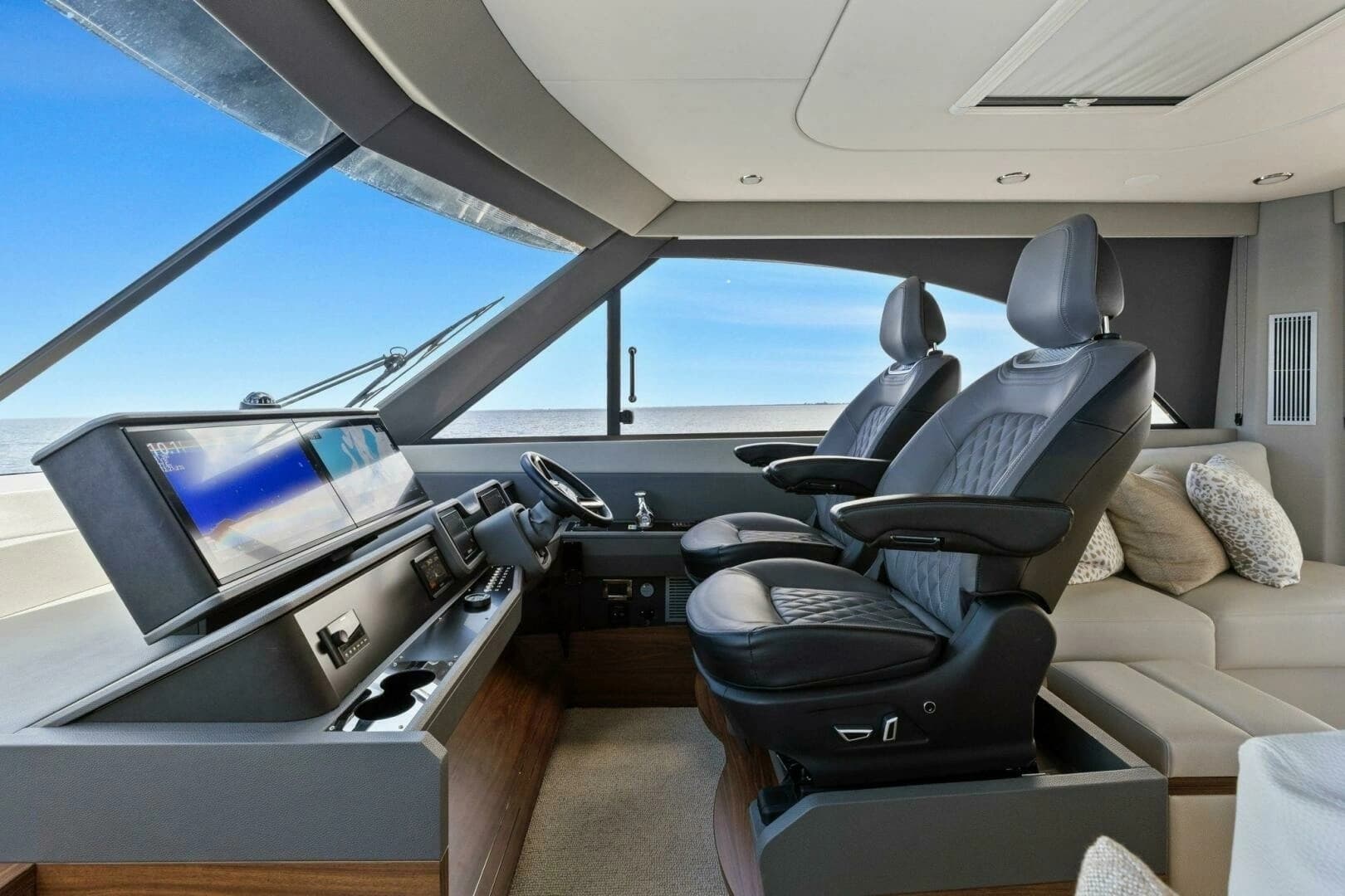 2025 Maritimo M600 - Image 2