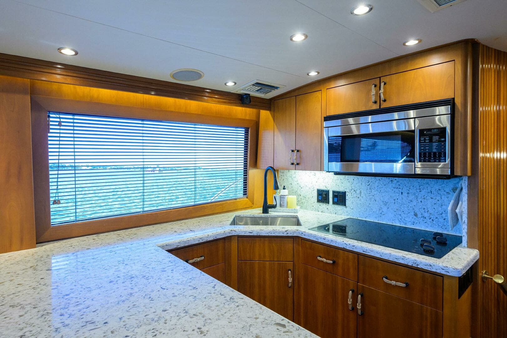 2001 Hatteras Convertible - Image 15