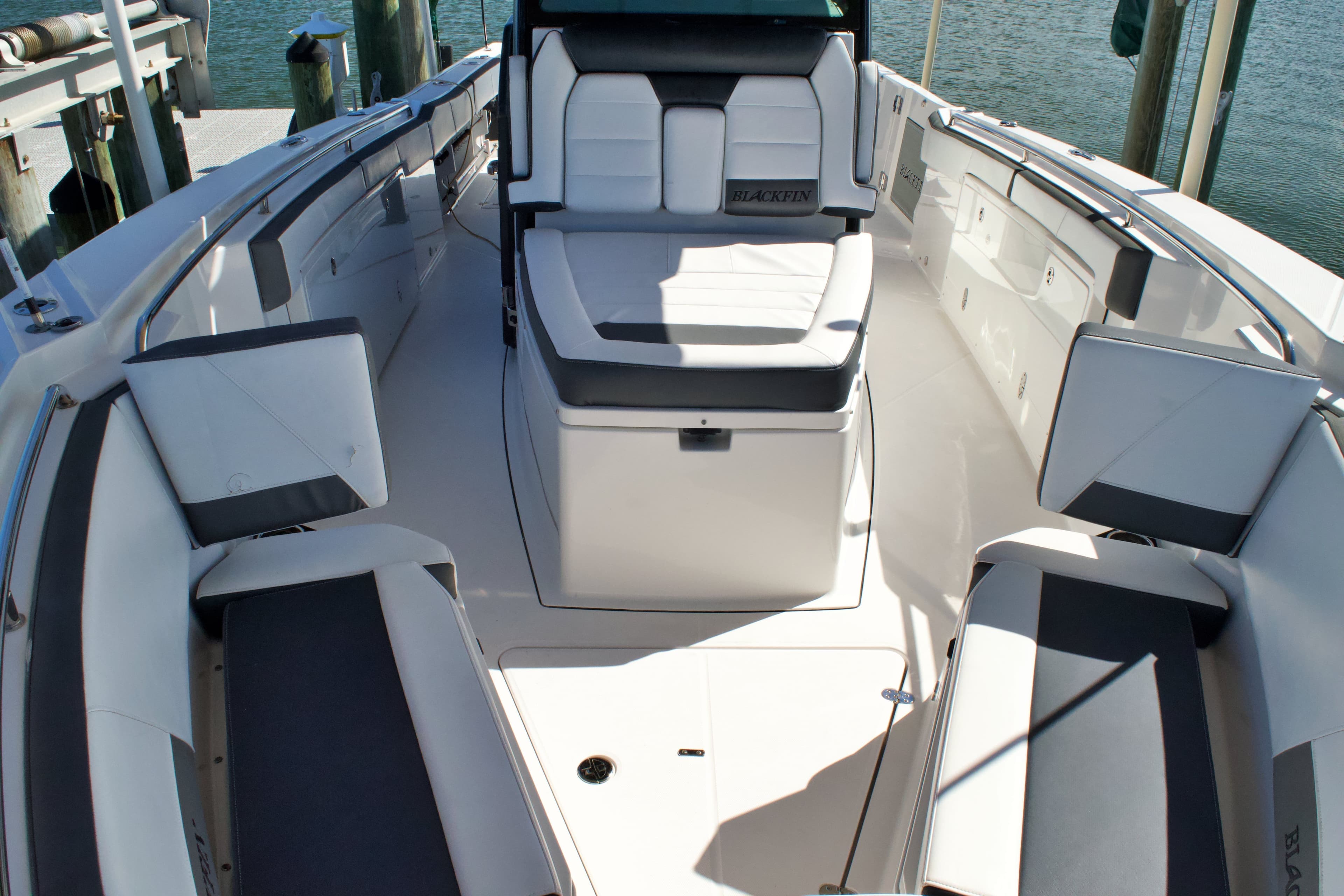 2020 BLACKFIN 332 CC - Image 74