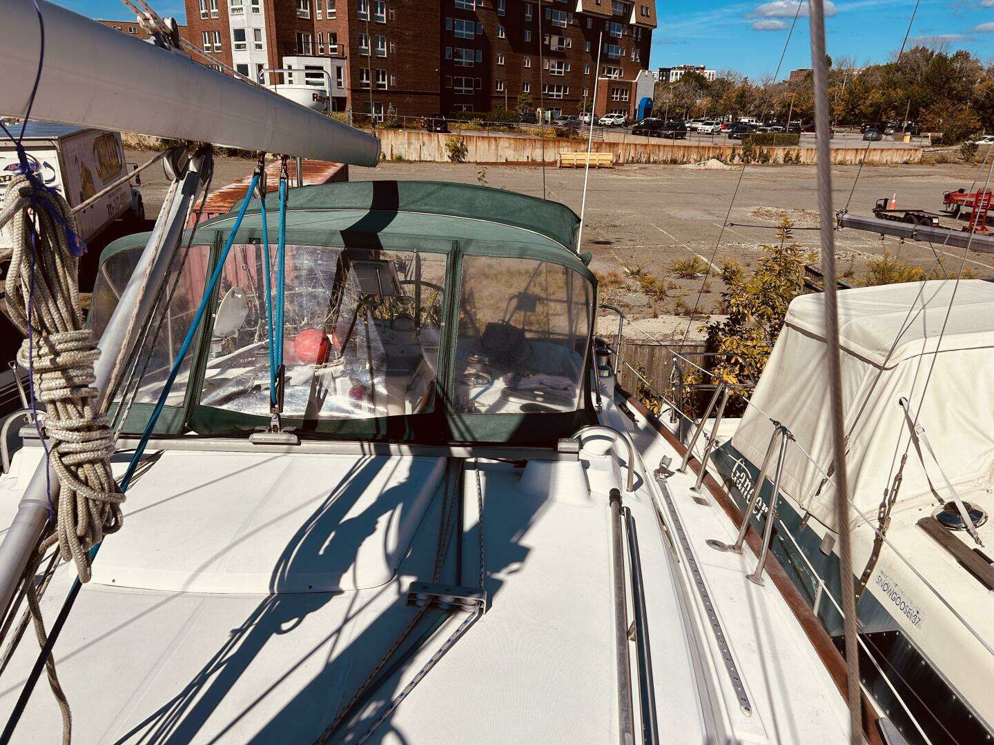 2001 Beneteau 411 - Image 32