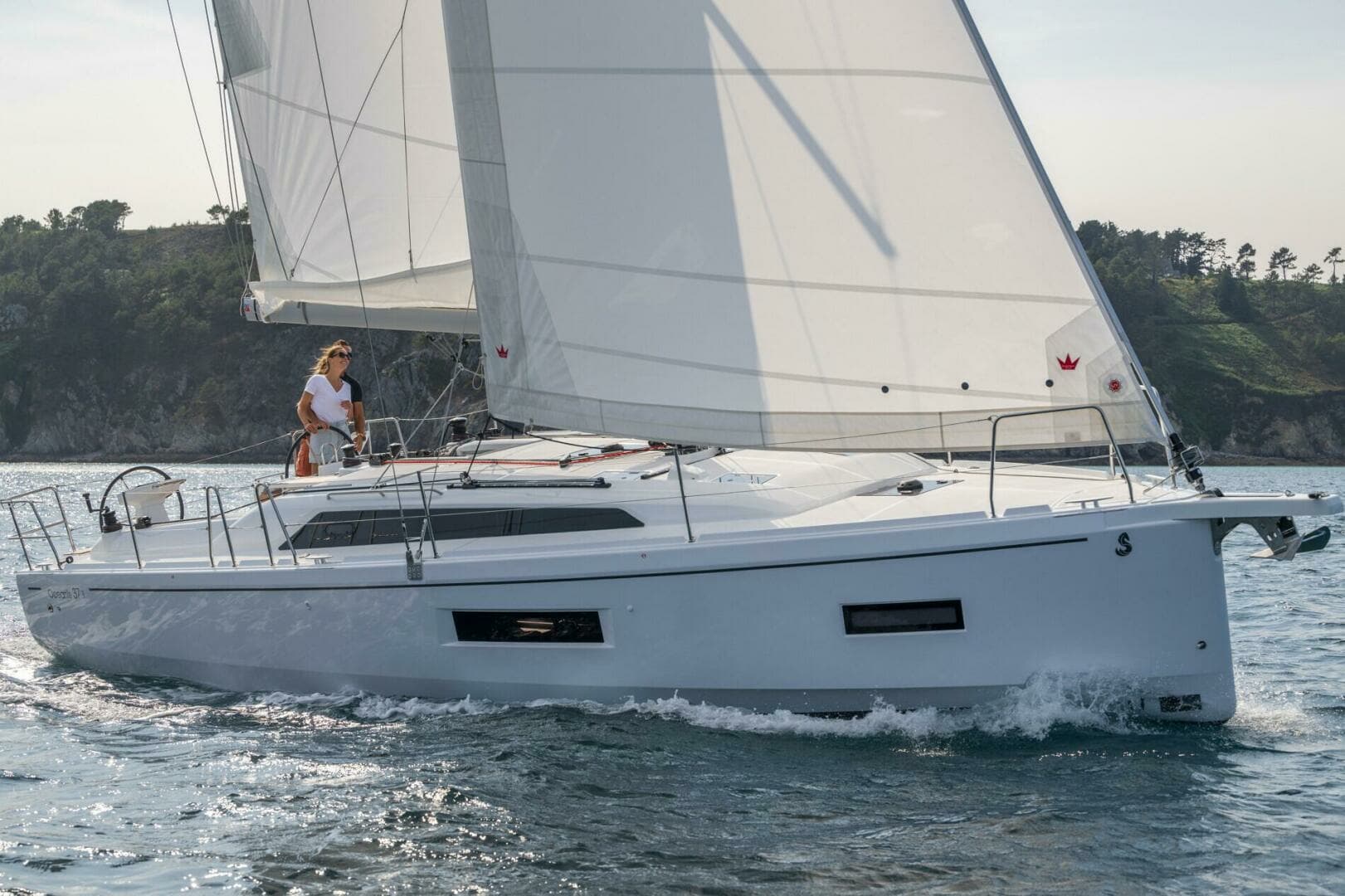 2026 Beneteau Oceanis 37.1 - Image 2