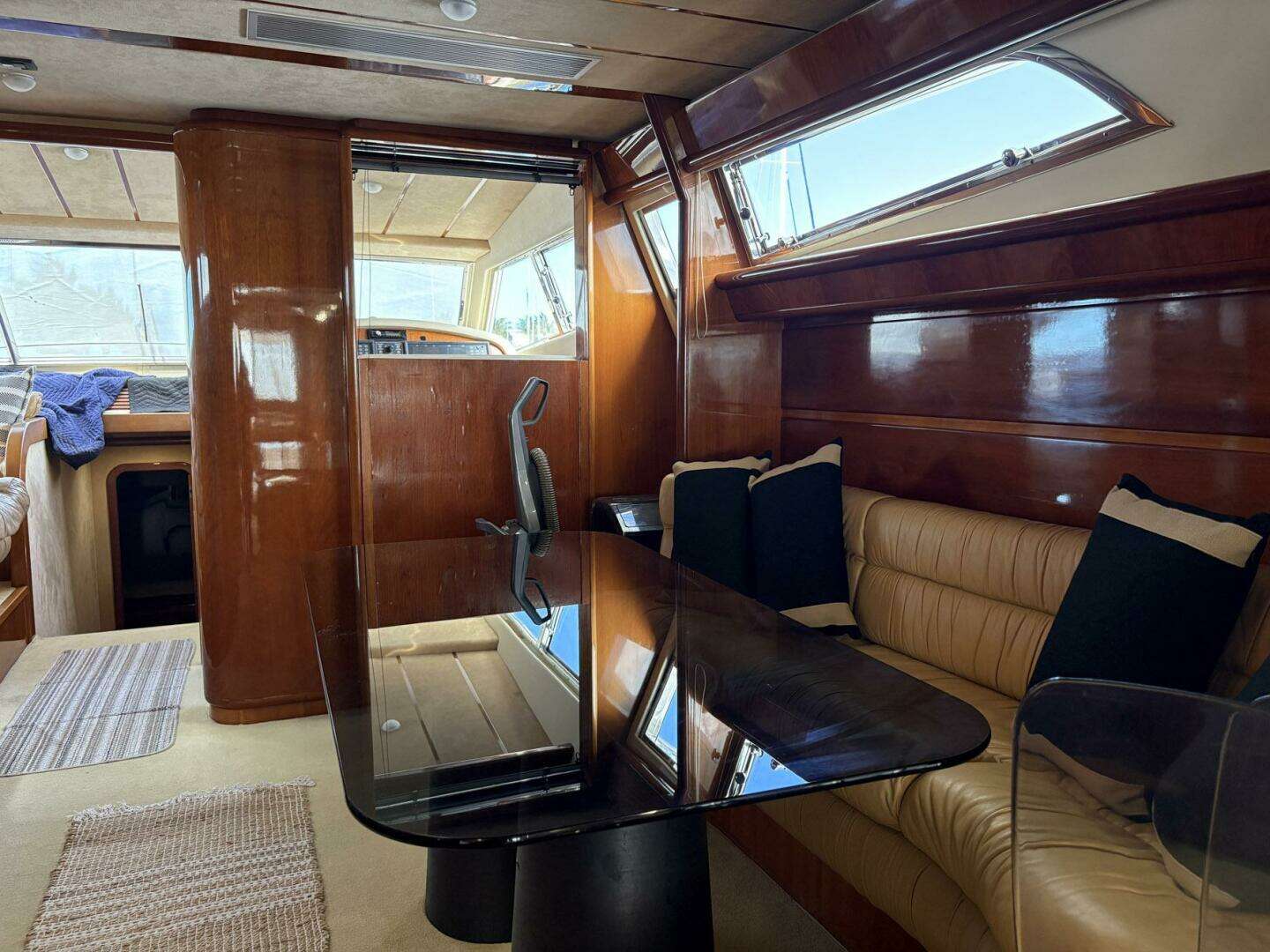 1999 Ferretti Yachts 80 RPH - Image 6