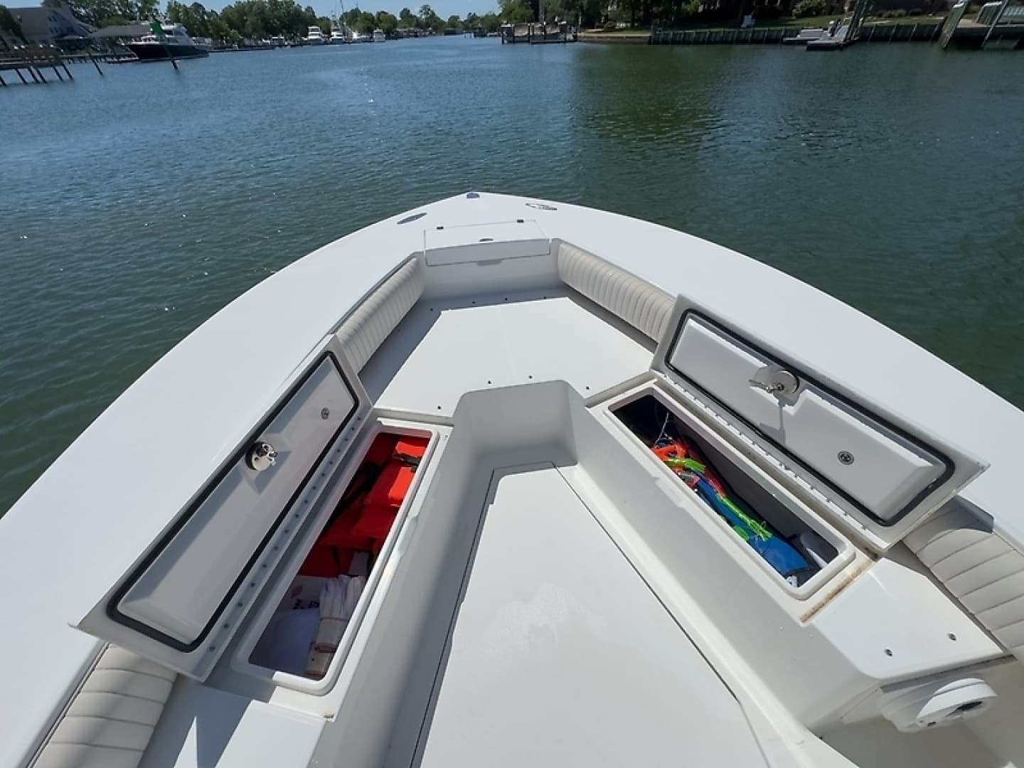 2006 Regulator 29 Forward Seating - Image 6