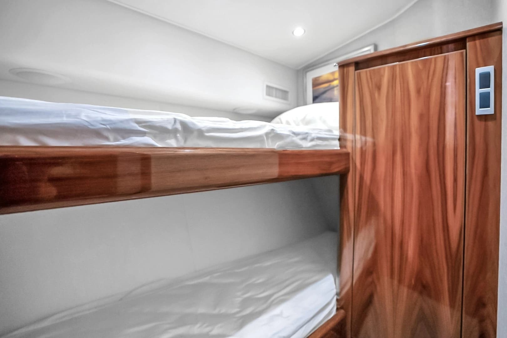 2021 Viking 48 Convertible - Image 34