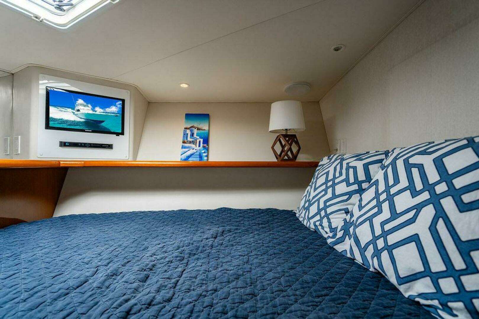 1999 Viking 55 Convertible - Image 118