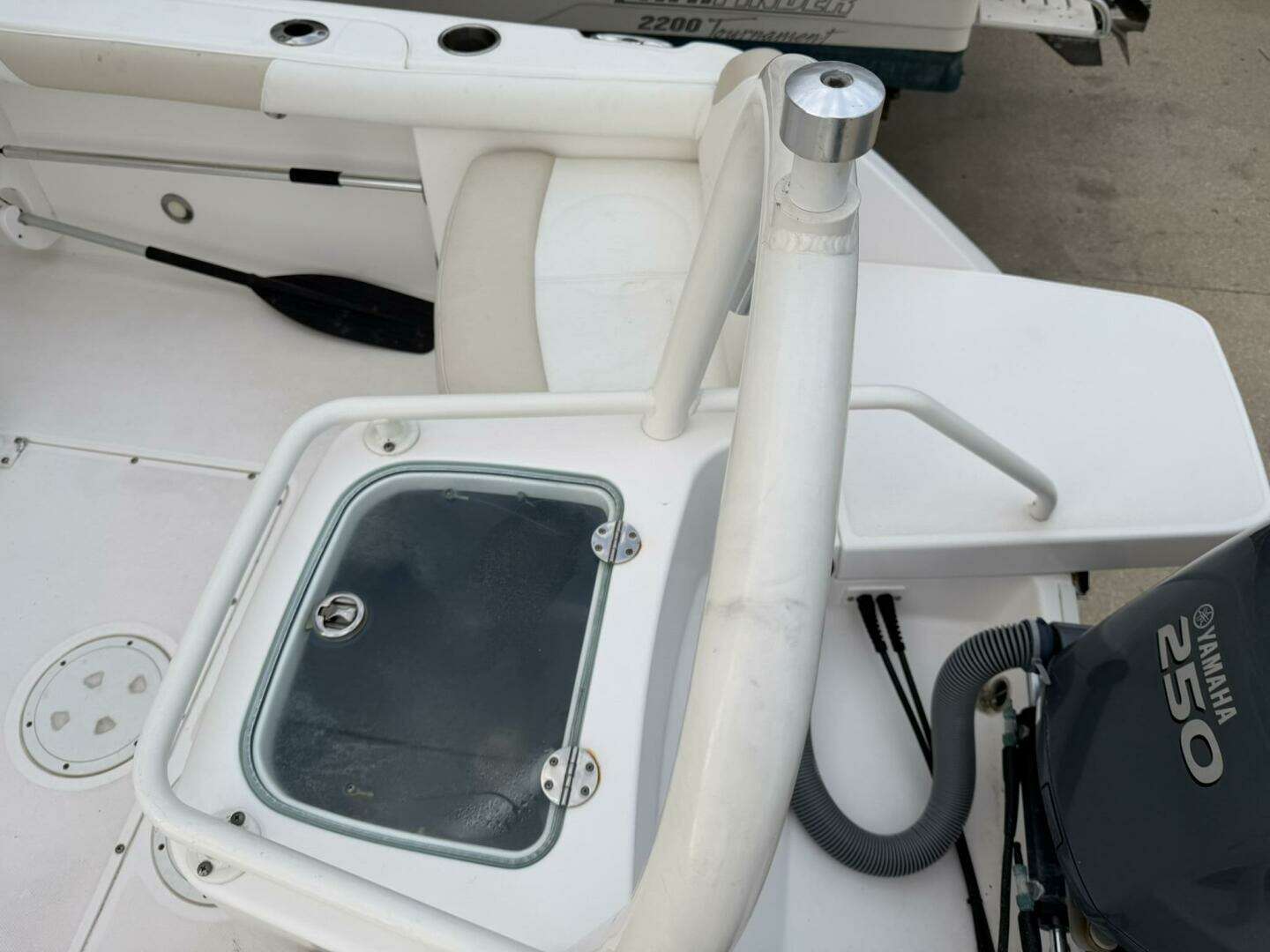 2011 Everglades 230cc - Image 24