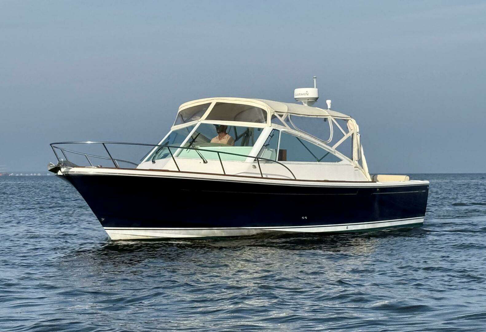 2009 Hunt Yachts Harrier 29 - Image 4