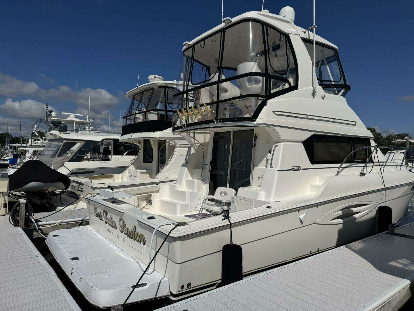 2003 Silverton 42 Convertible - Image 2