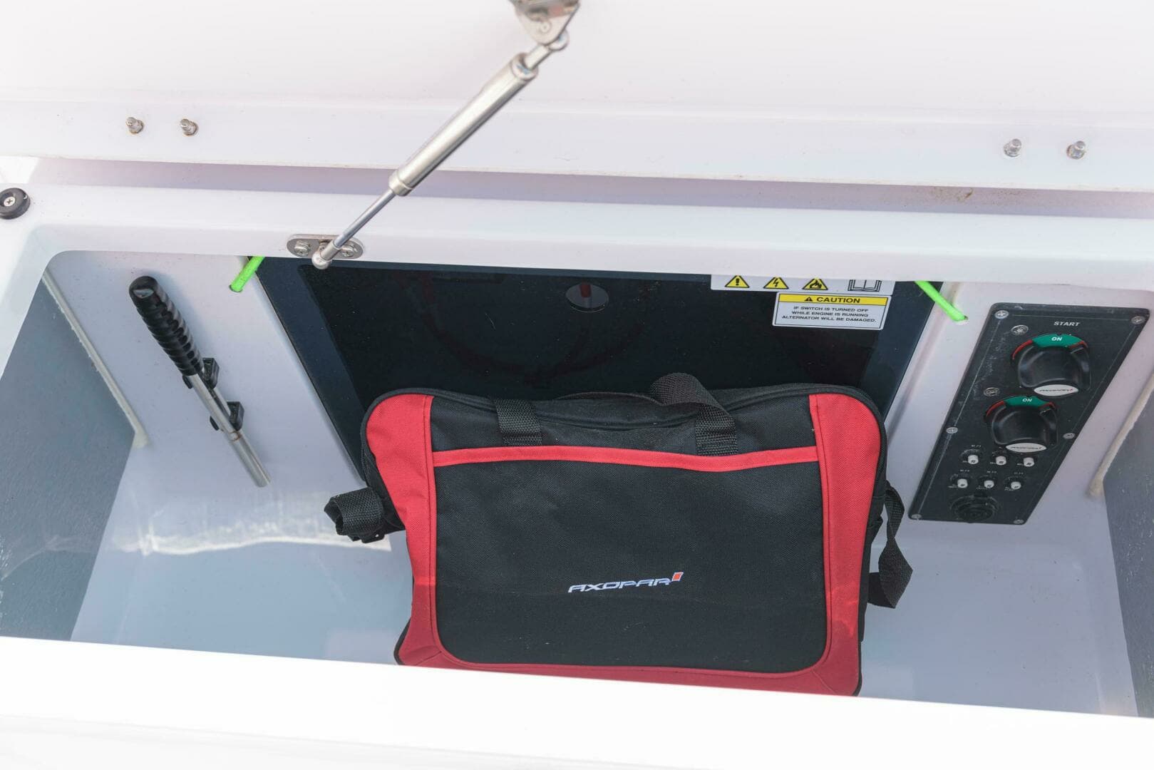2021 Axopar 22 Spyder - Image 29