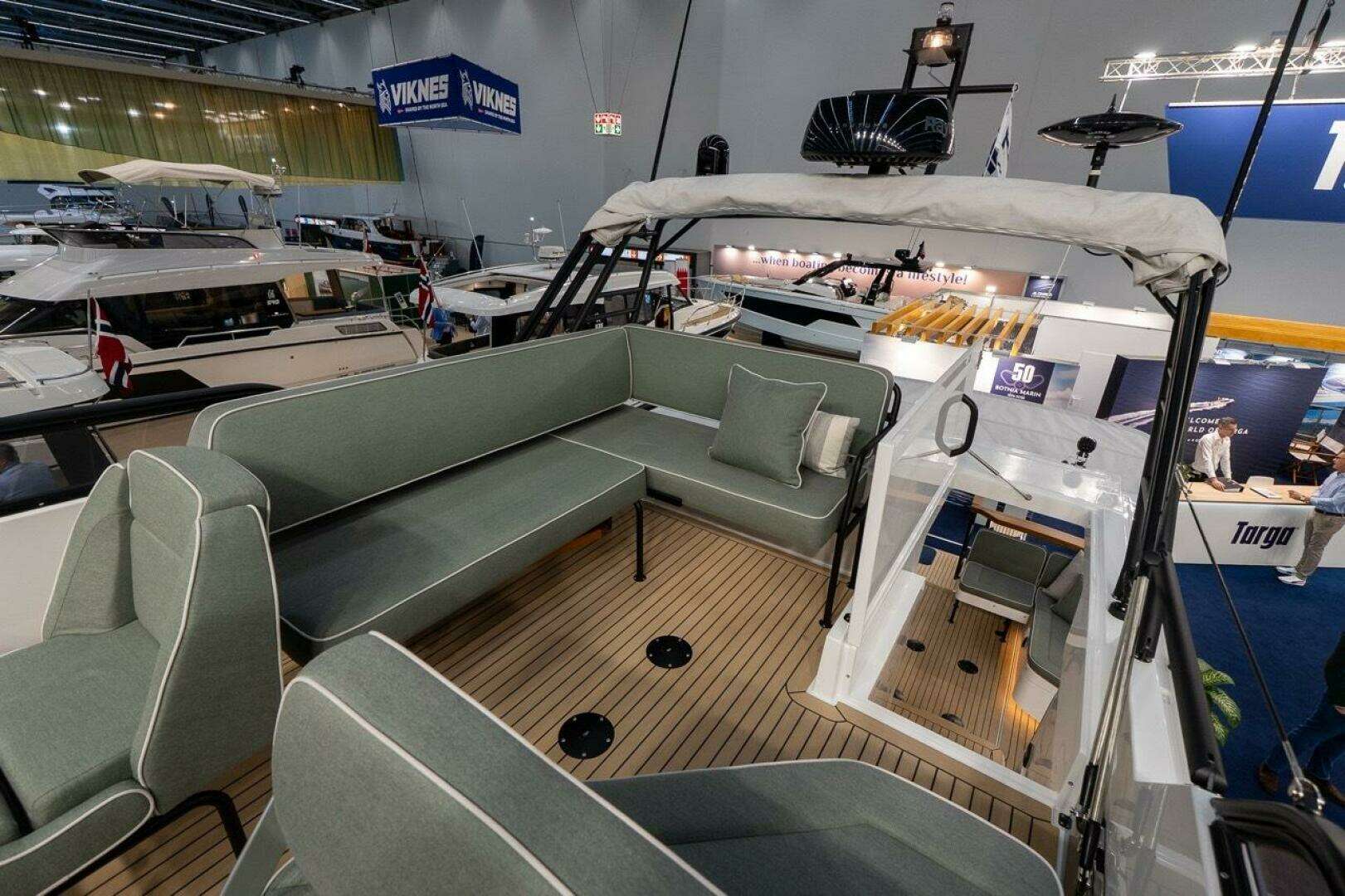 2028 Targa 46 - Image 36