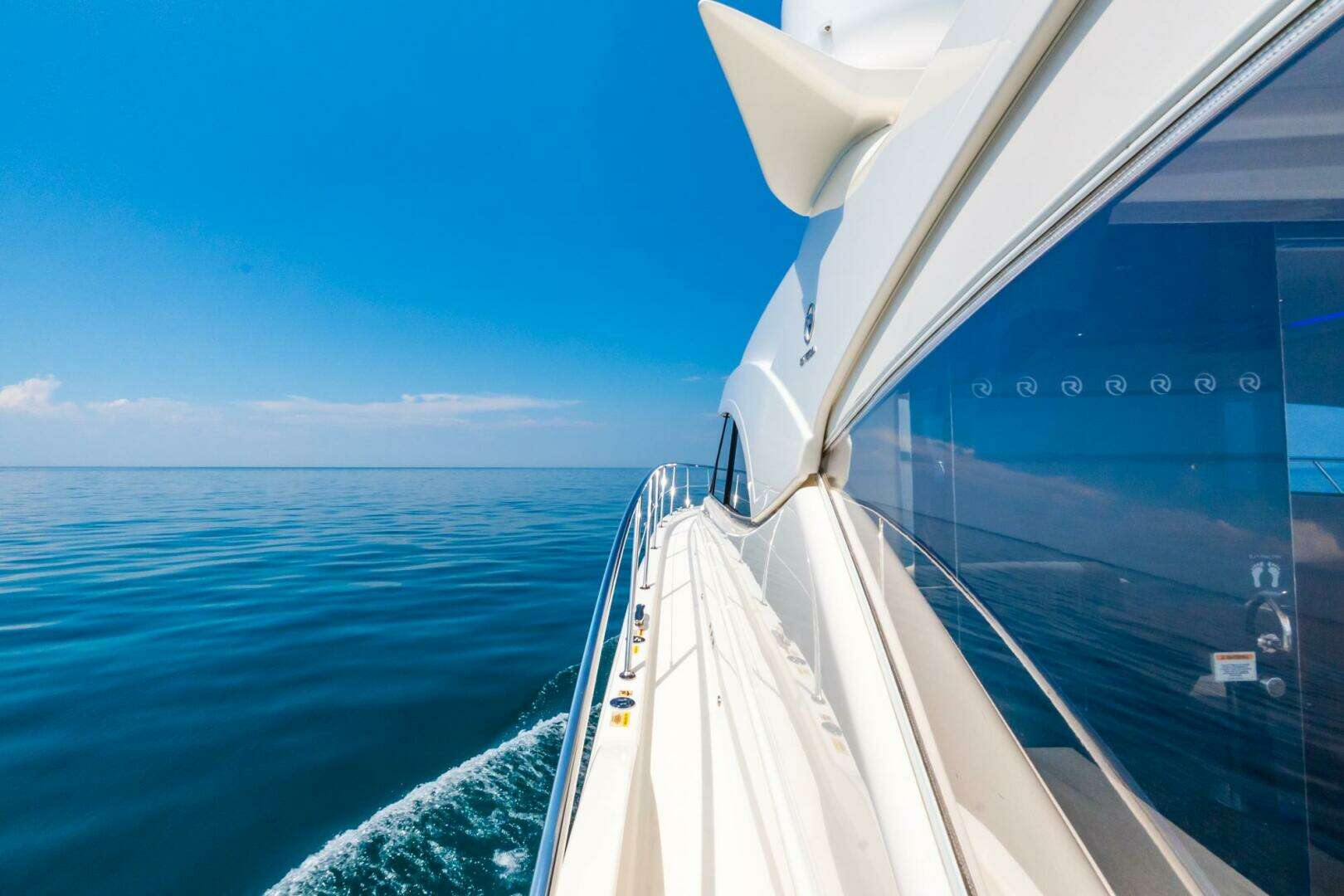 2019 Riviera 4800 Sport Yacht - Image 52