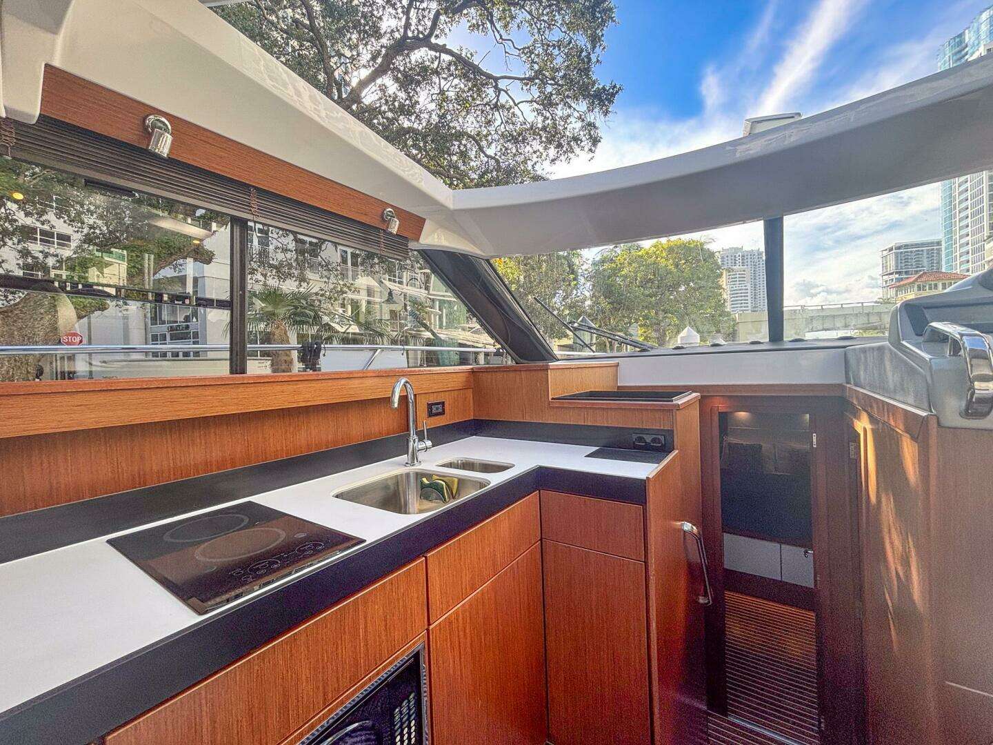 2015 Bavaria 420 Virtess Coupe - Image 7