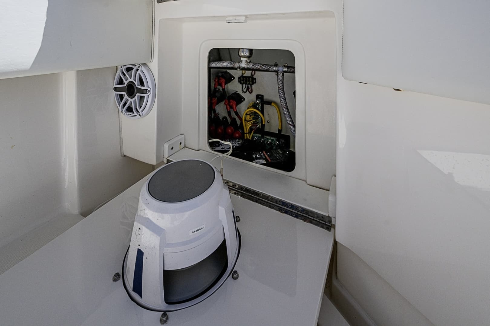 2023 SeaVee 390B - Image 12
