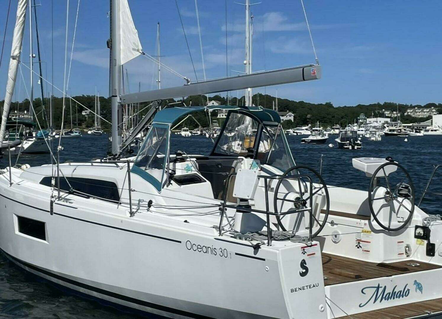 2021 Beneteau Oceanis 30.1 - Image 6