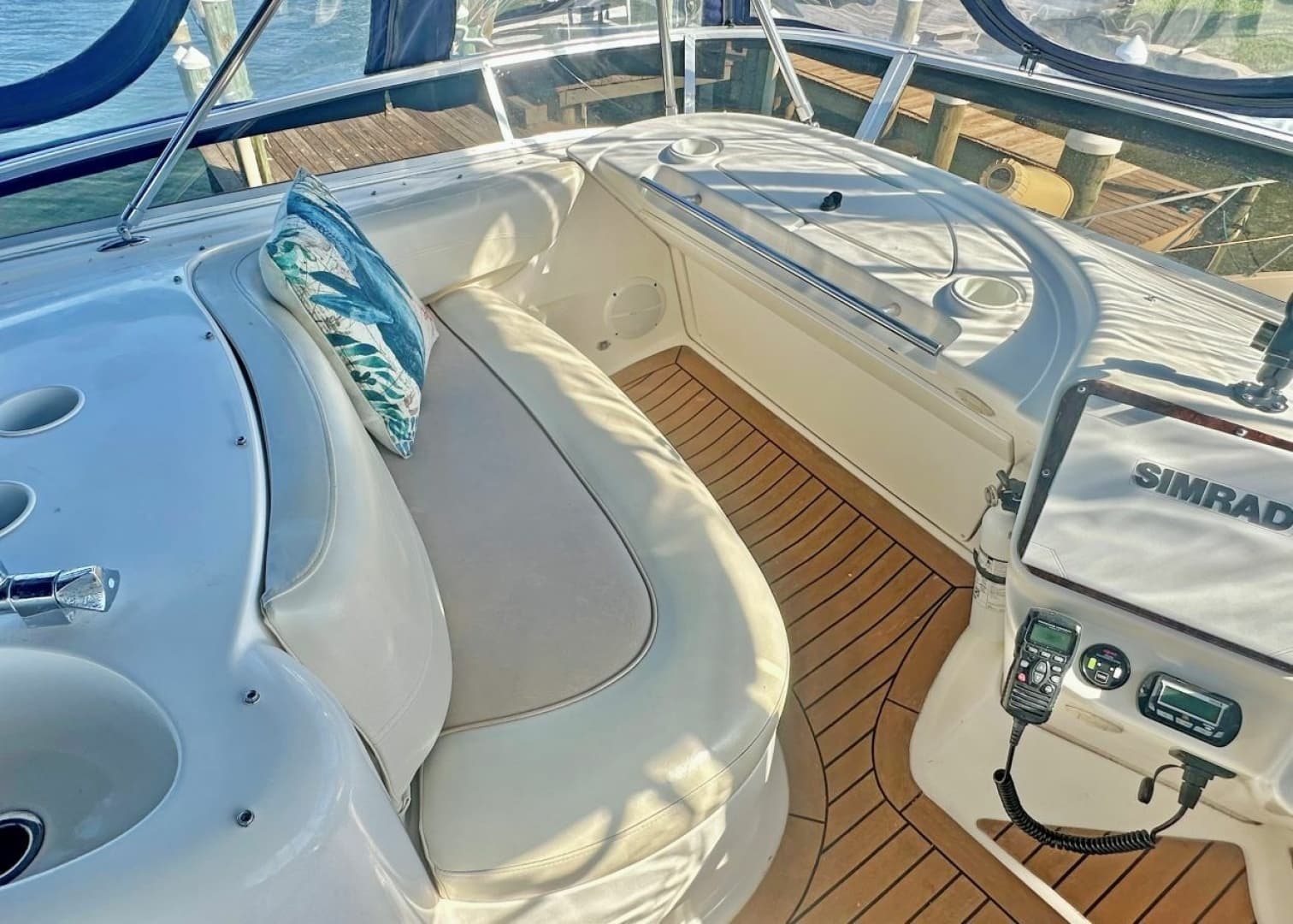 2007 Meridian 391 Motor Yacht - Image 13