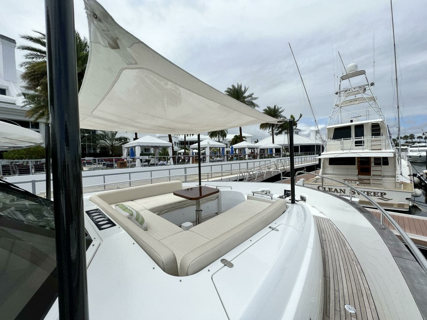 2017 Azimut Magellano - Image 8