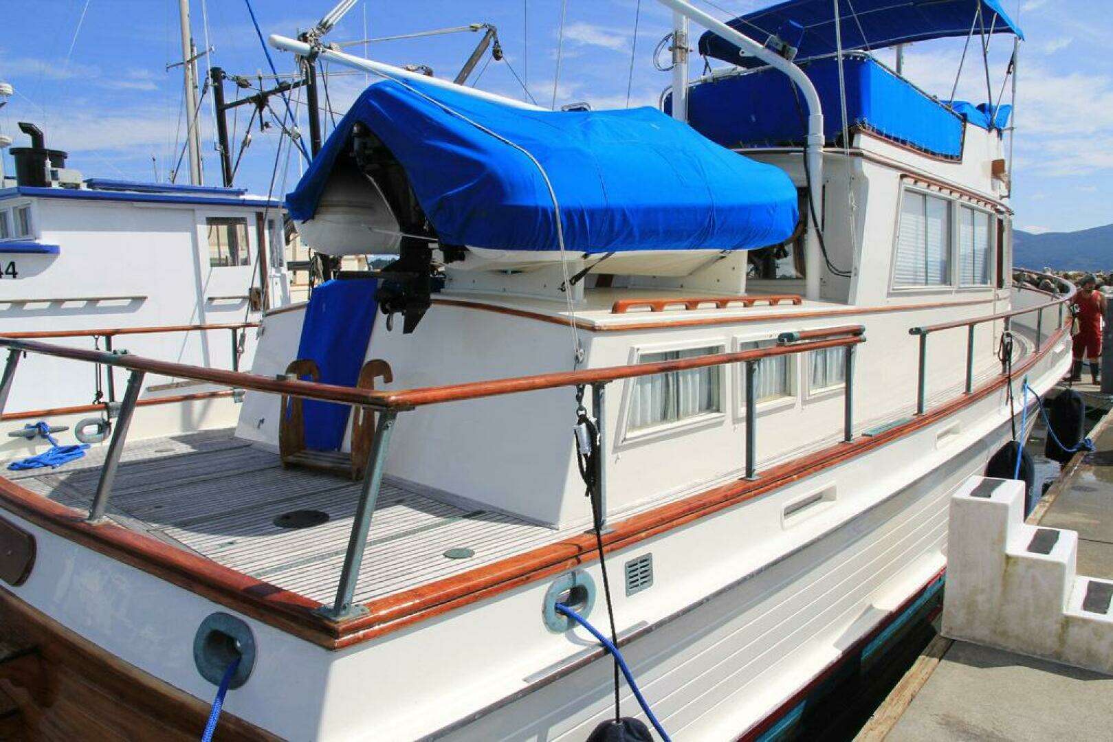1974 Grand Banks GB42 - Image 4
