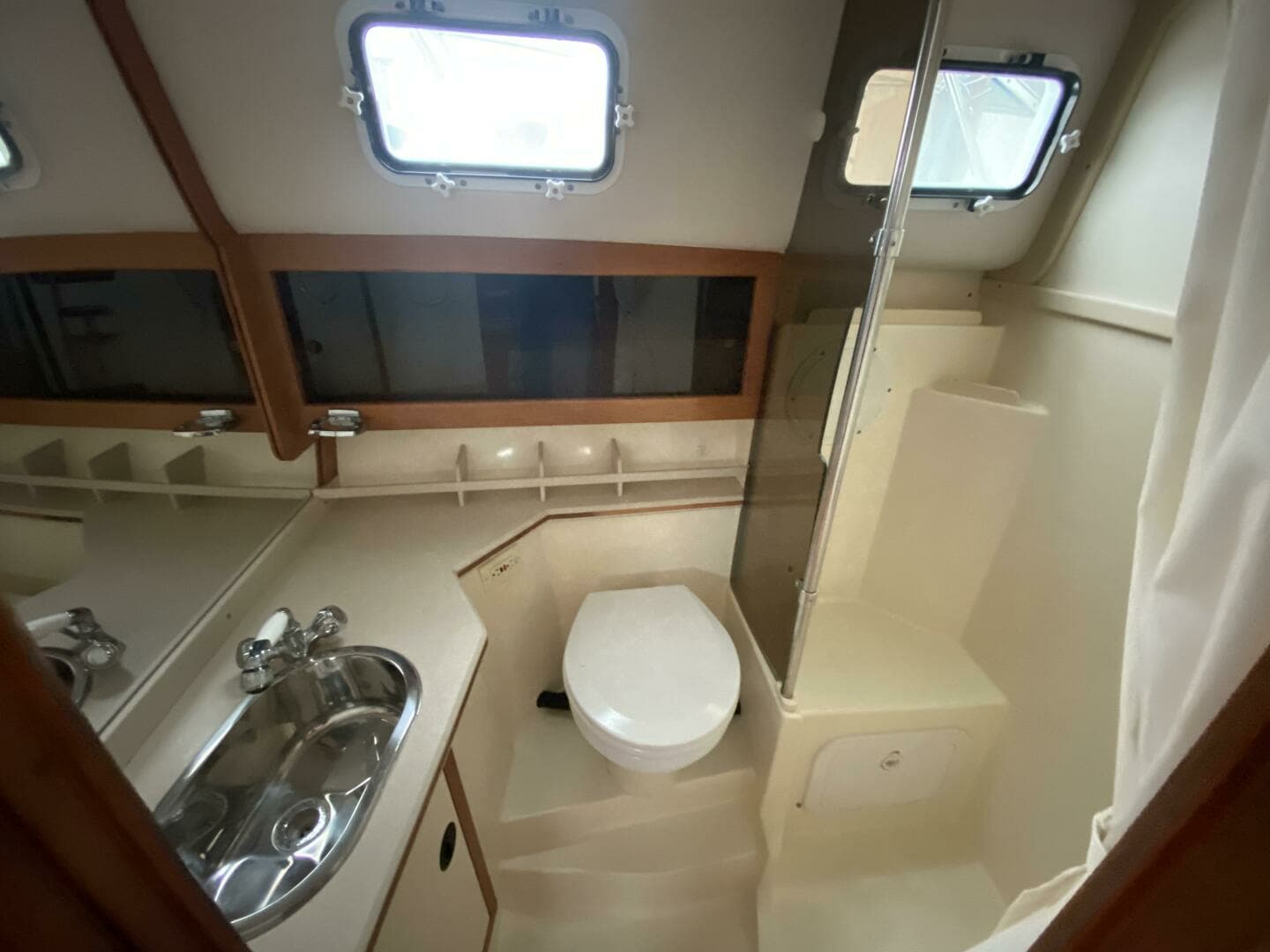 2001 Albin 32 + 2 Command Bridge - Image 14