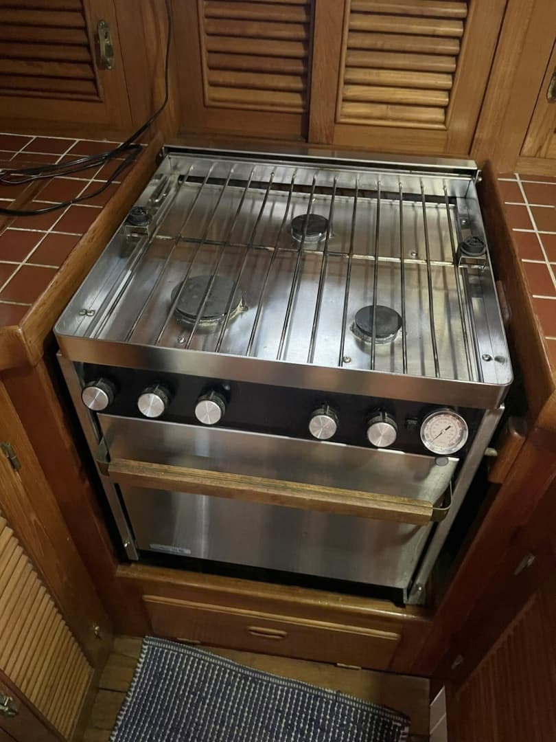 1987 Liberty 39 - Image 26