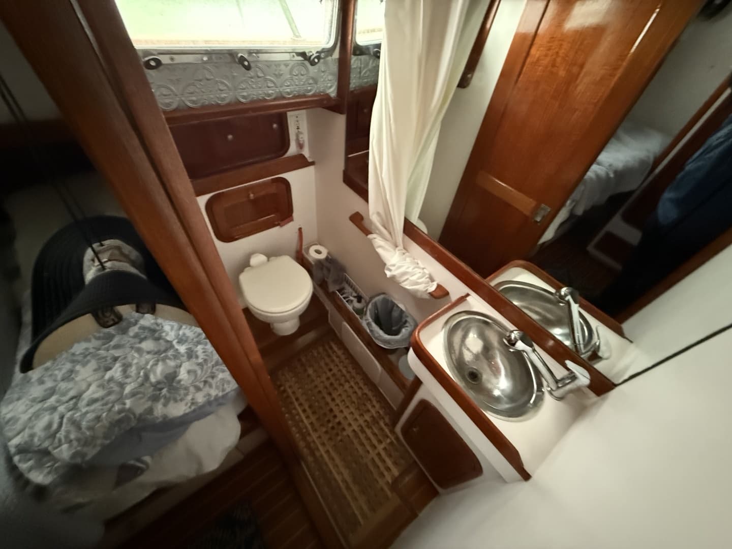 1996 Legacy Yachts — - Image 17