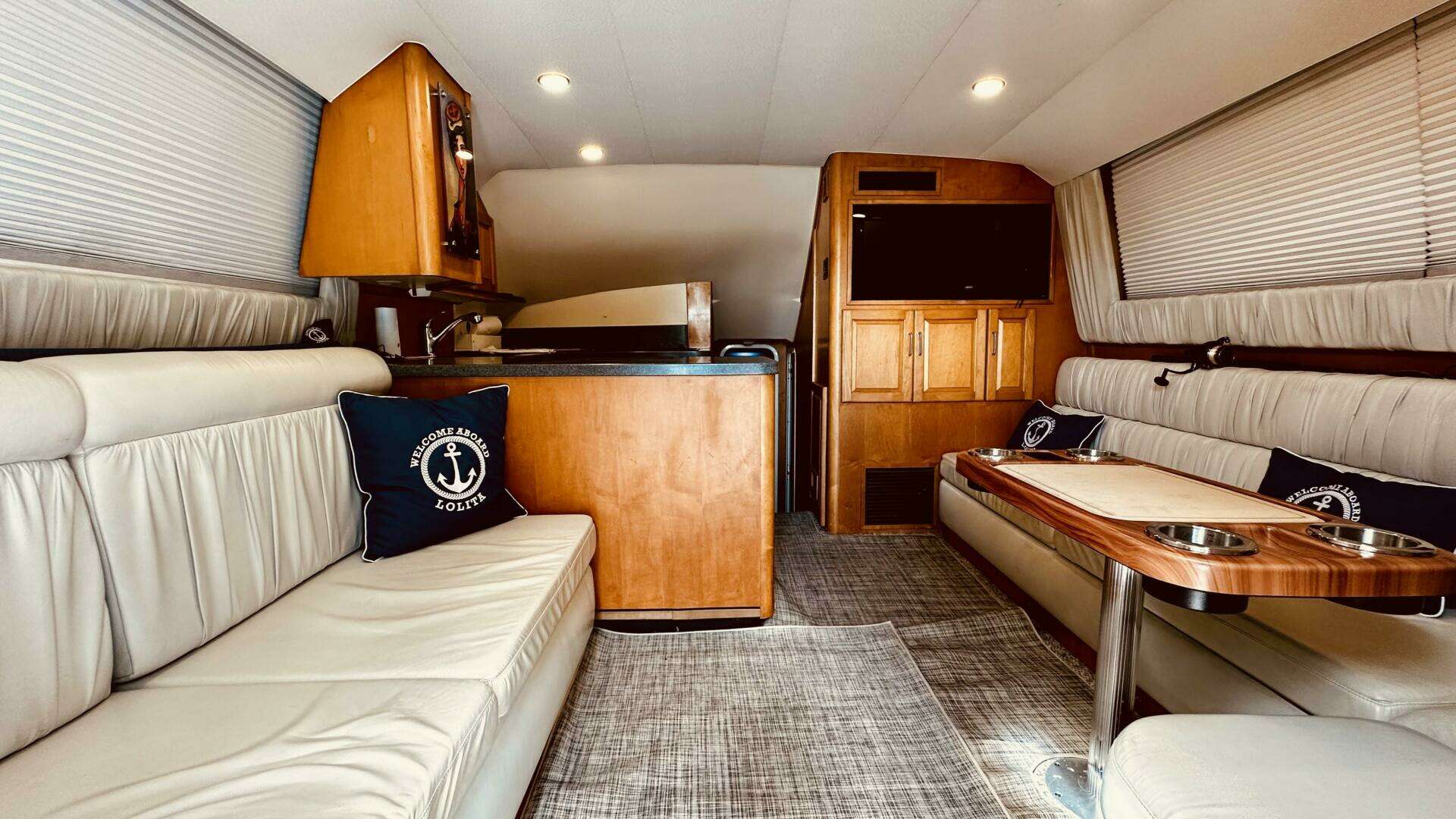 2001 Luhrs Convertible - Image 3