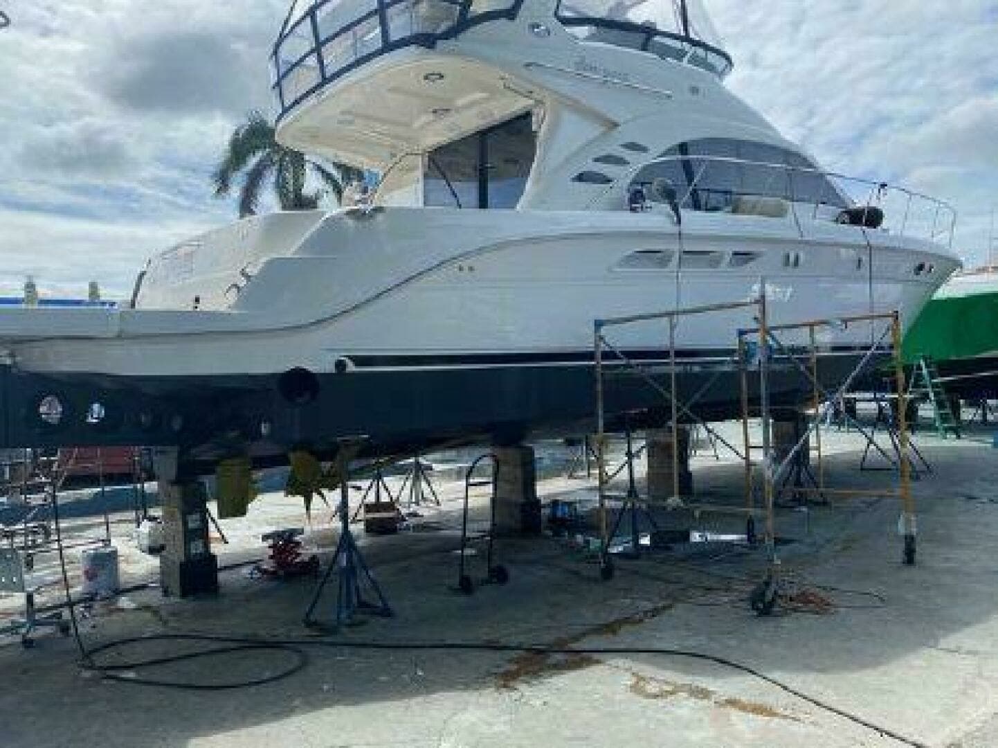 2007 Sea Ray 520 Sedan Bridge - Image 34