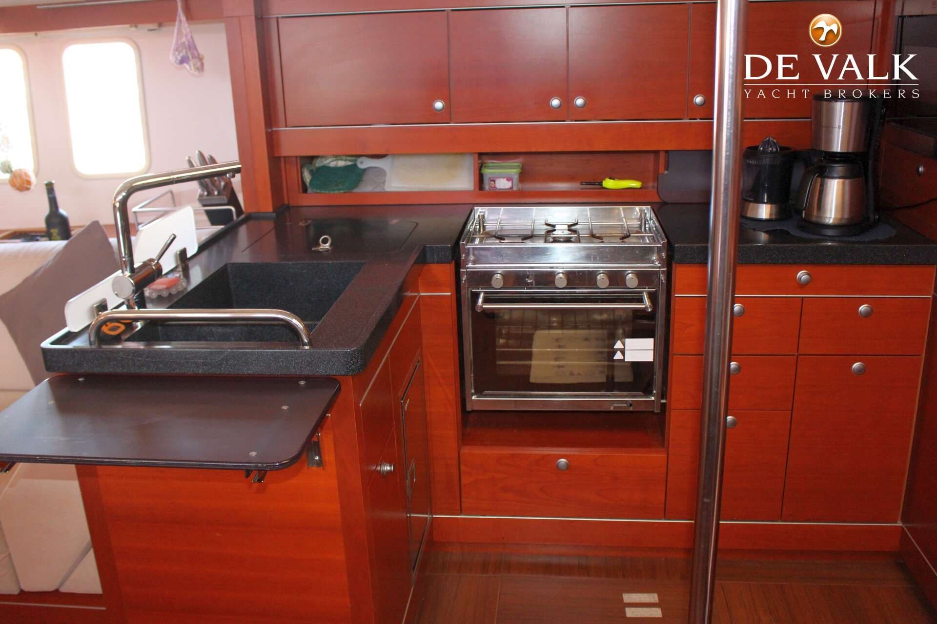 2010 Hanse 545e - 24