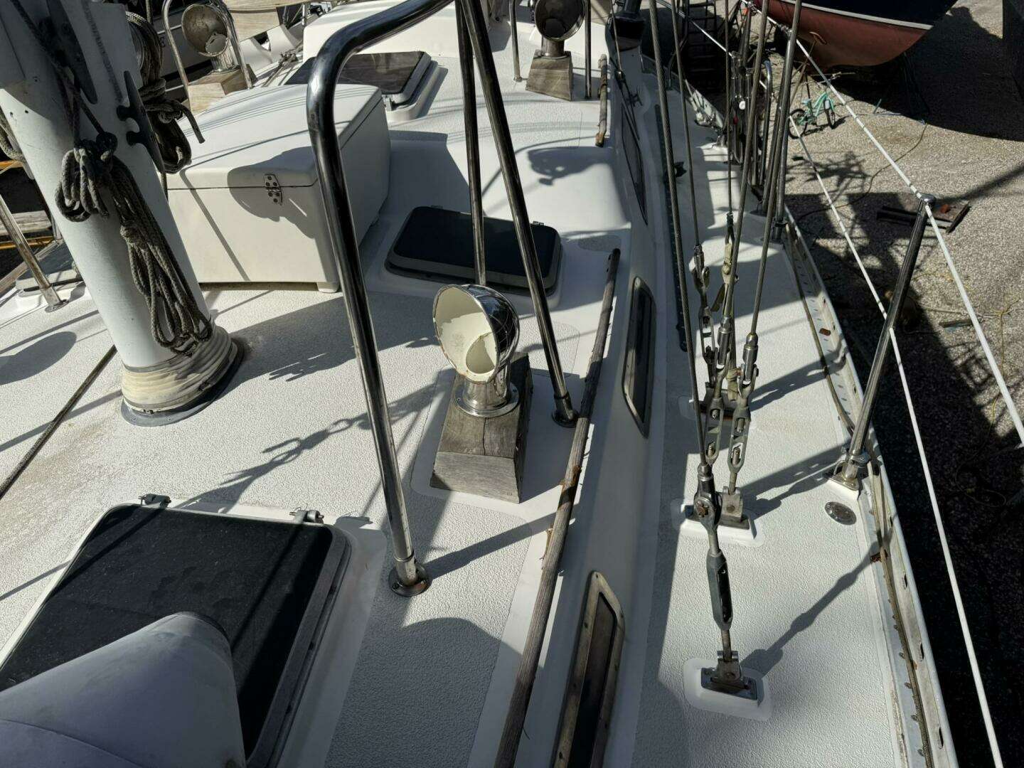 1987 Tayana 42 Vancover Aft Cabin - Image 34