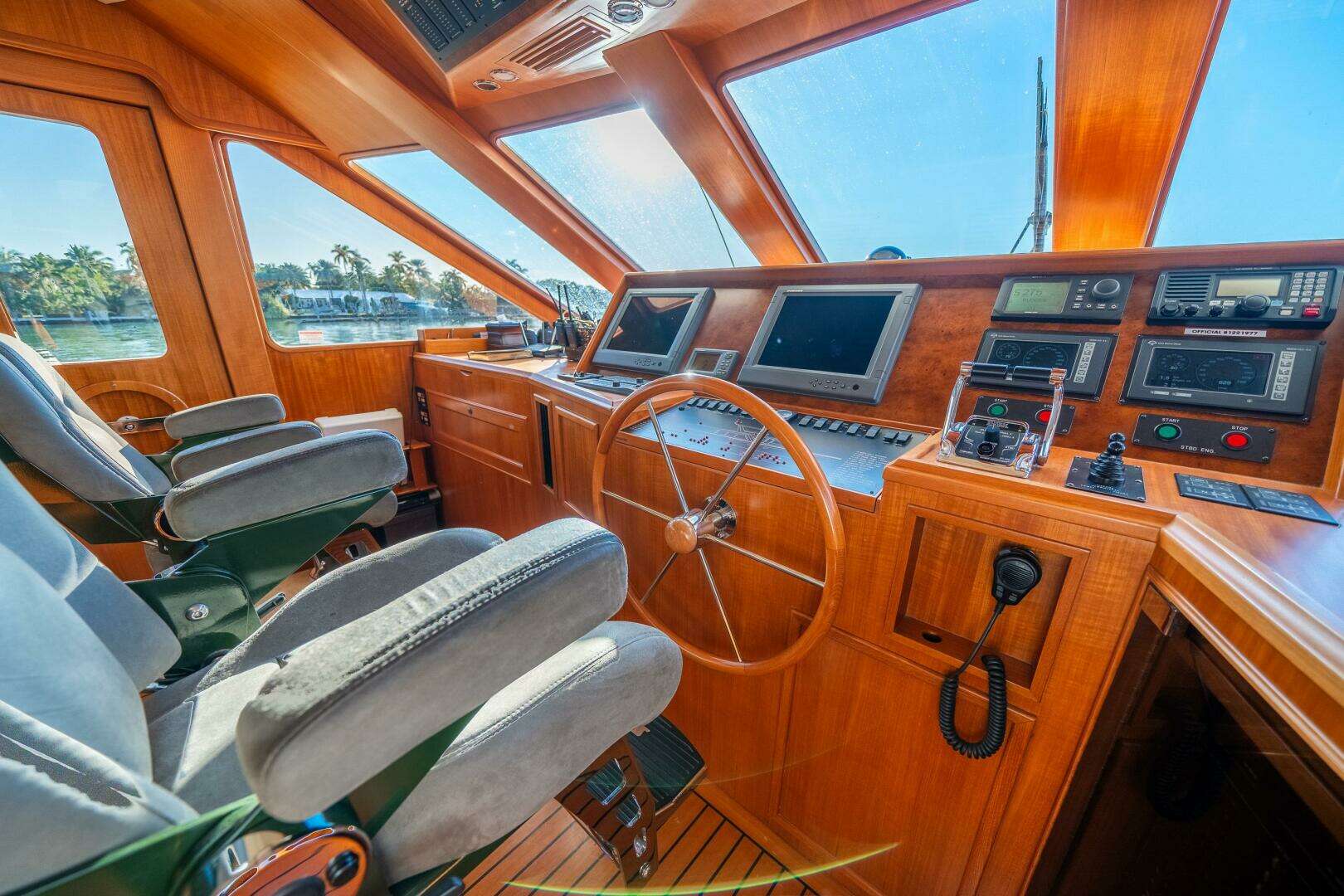 2006 Offshore Yachts 72 Pilothouse - Image 35