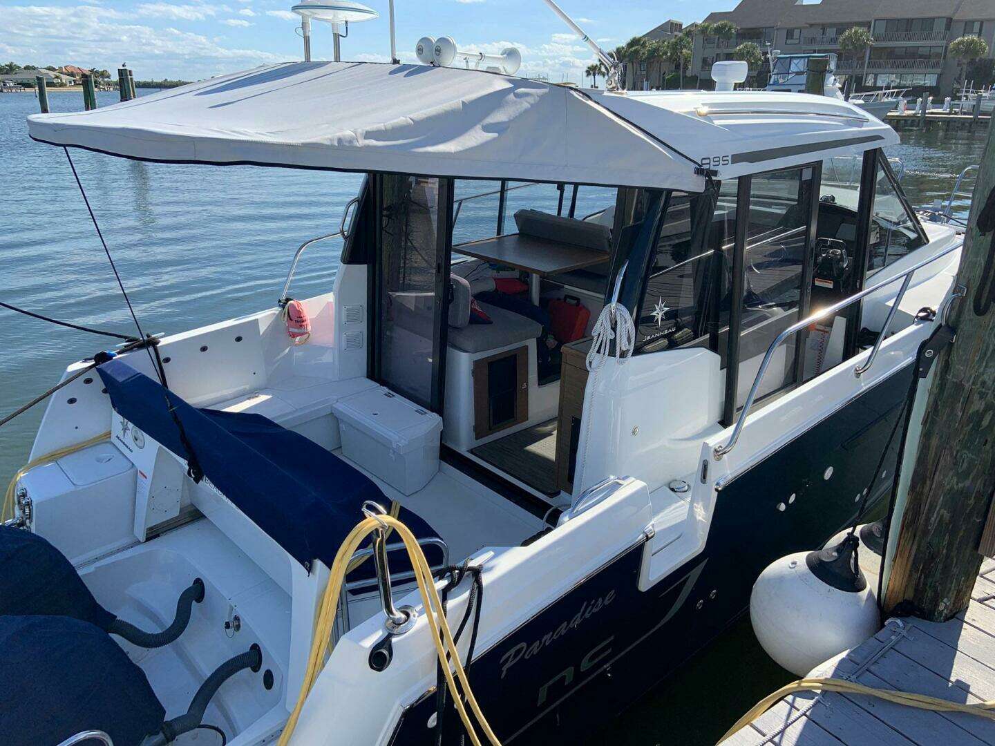 2018 Jeanneau NC 895 - Image 4