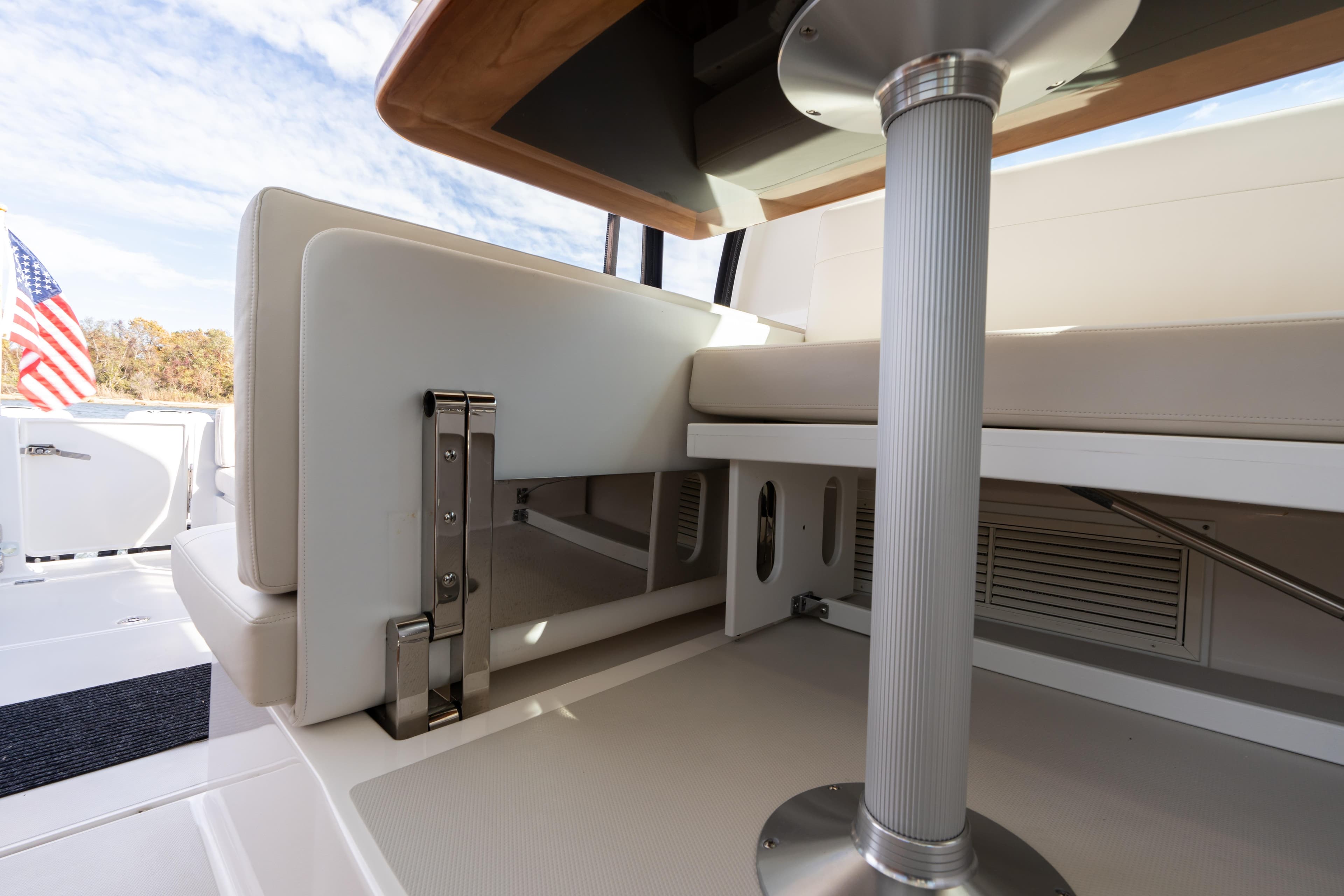 2023 Back Cove 34O - 18