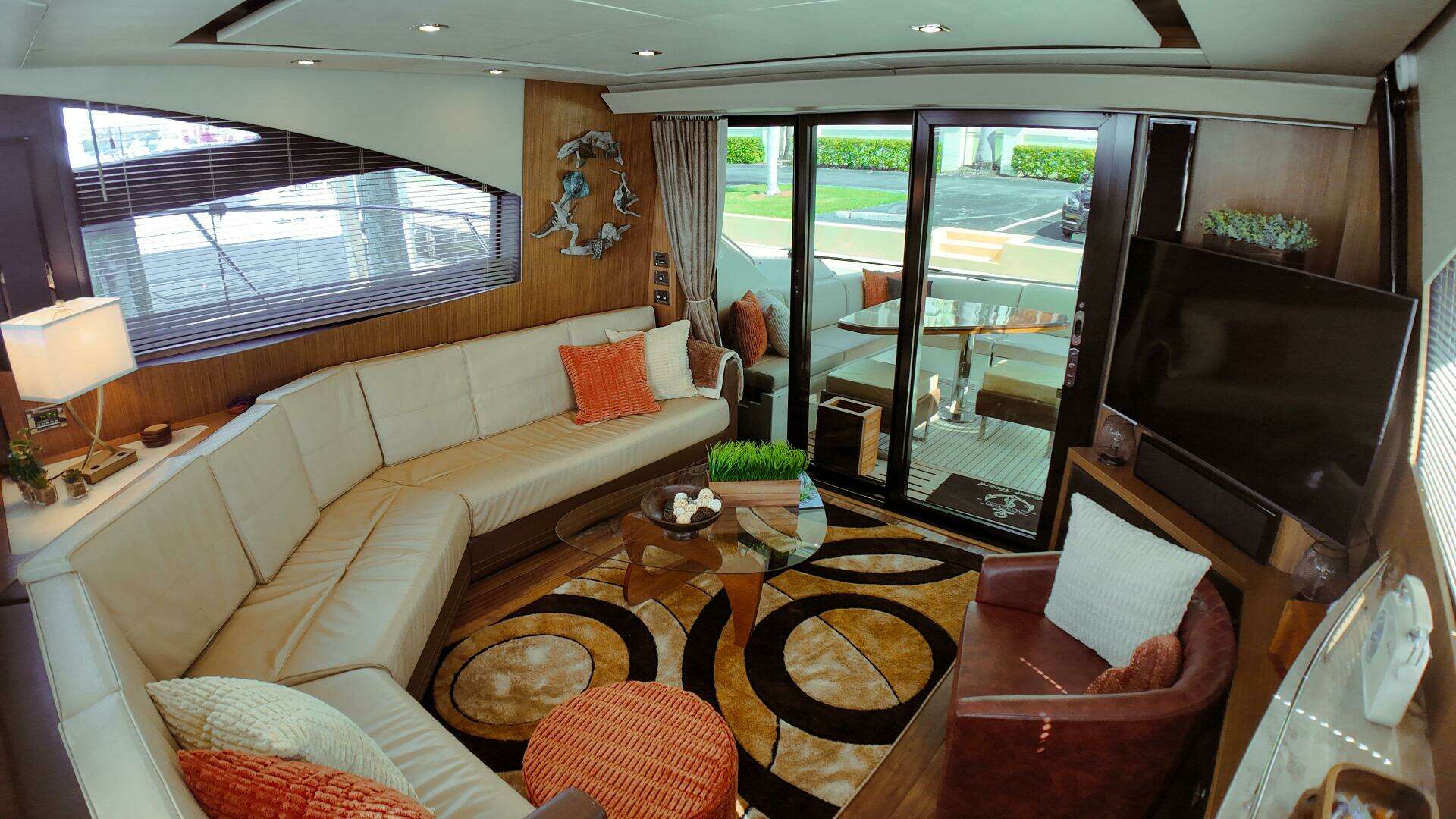 2016 Sea Ray L590 Fly - Image 8